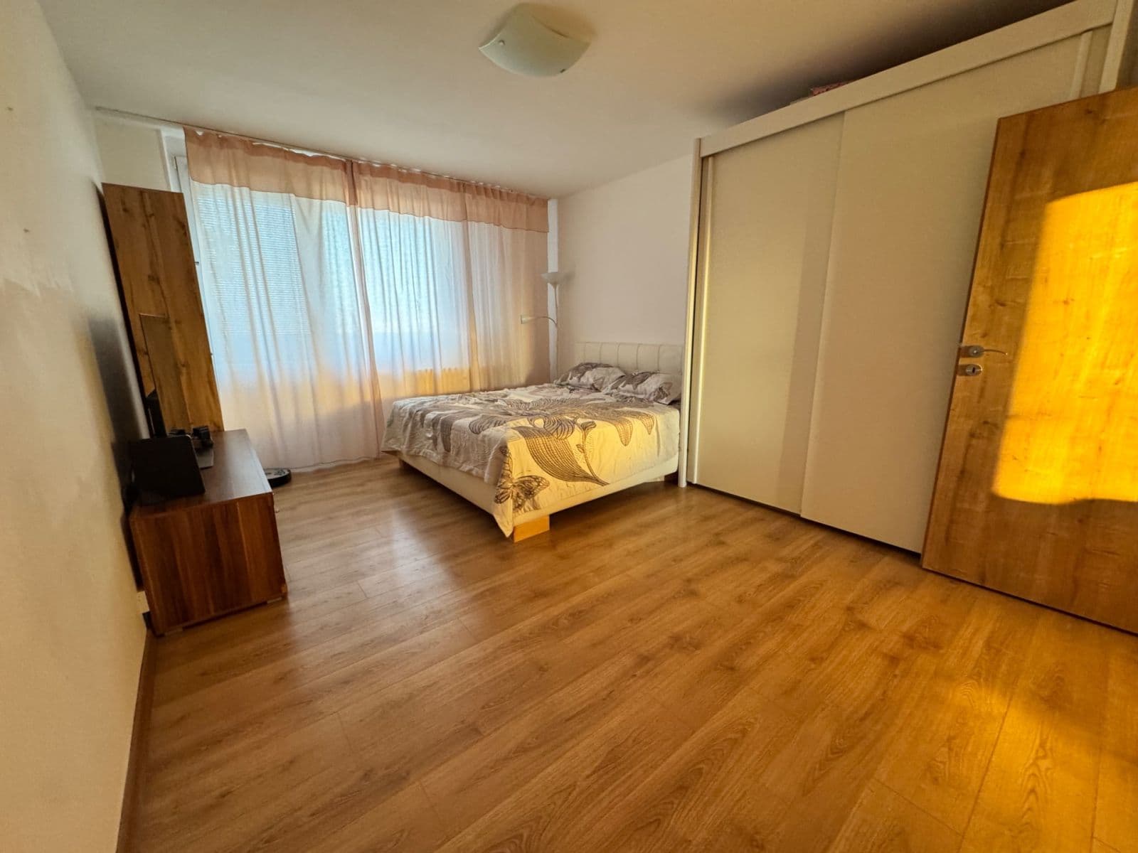 Prodej bytu 3+1 71 m², Mezi Školami, Praha, Praha Prodej bytu 3+1 71 m², Mezi Školami, Praha, Praha