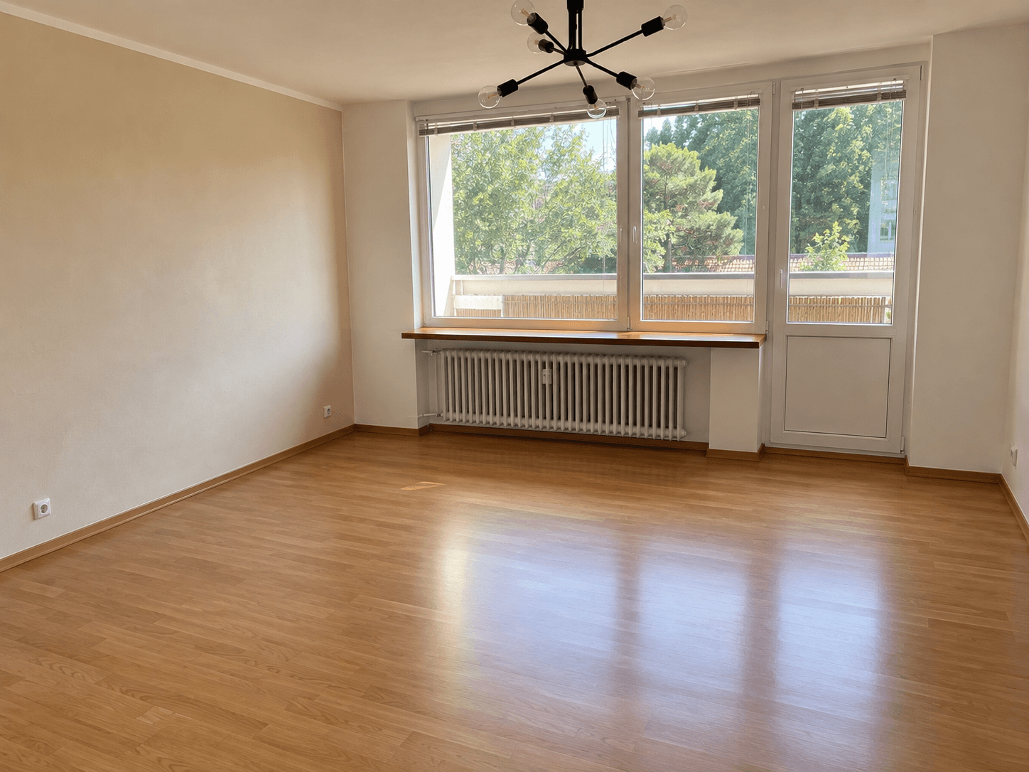 Pronájem bytu 3+1 89 m², K Červenému vrchu, Praha, Praha Pronájem bytu 3+1 89 m², K Červenému vrchu, Praha, Praha