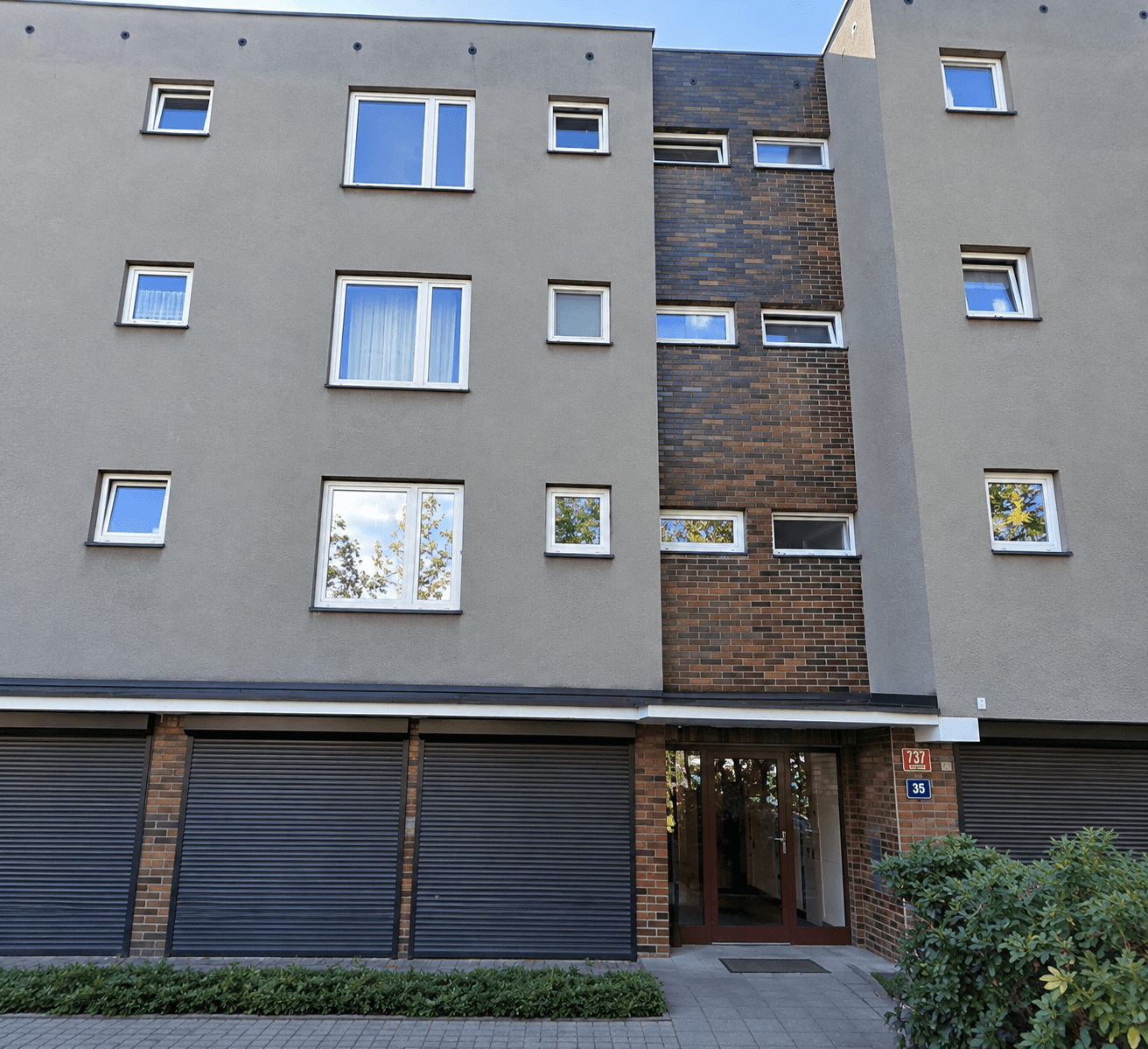 Pronájem bytu 3+1 89 m², K Červenému vrchu, Praha, Praha Pronájem bytu 3+1 89 m², K Červenému vrchu, Praha, Praha