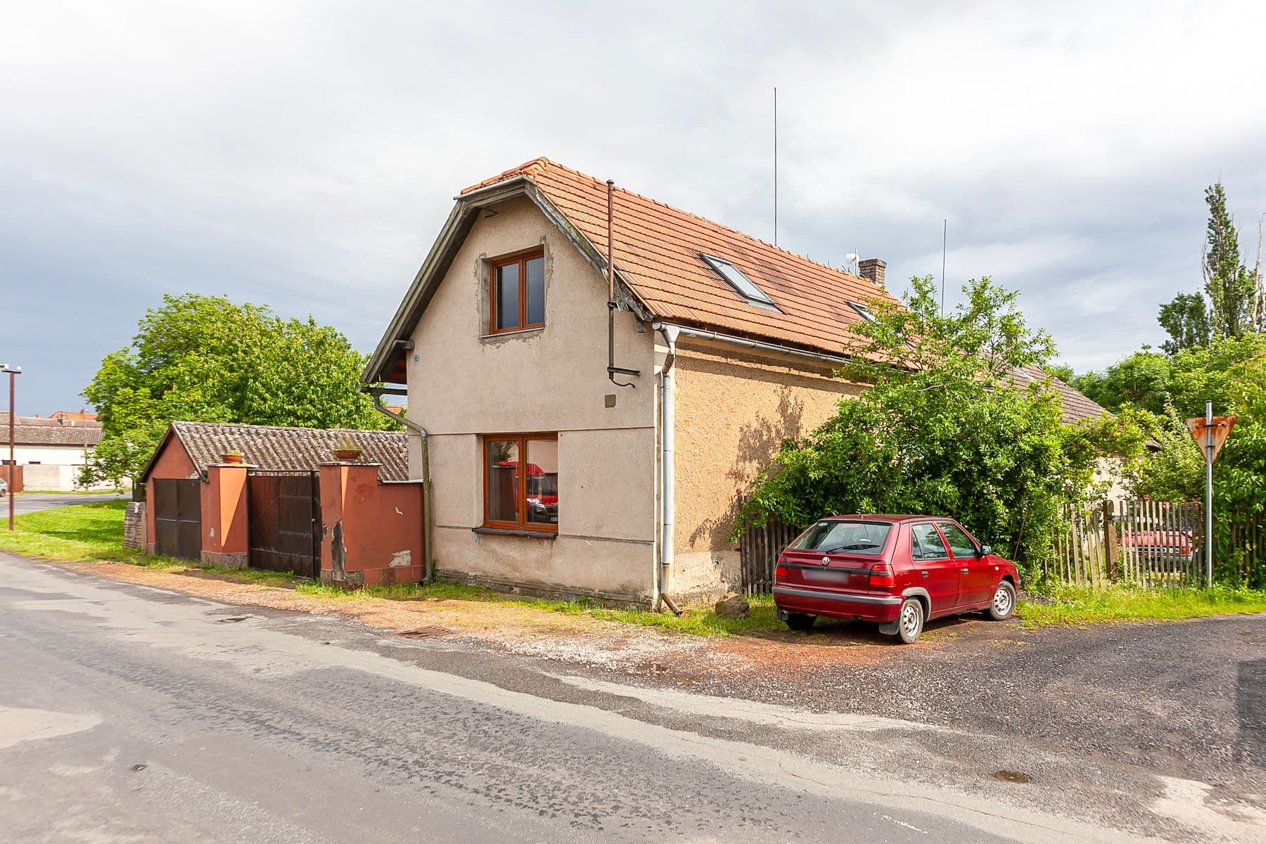 Prodej domu 140 m², pozemek 410 m², Nečín, Středočeský kraj Prodej domu 140 m², pozemek 410 m², Nečín, Středočeský kraj