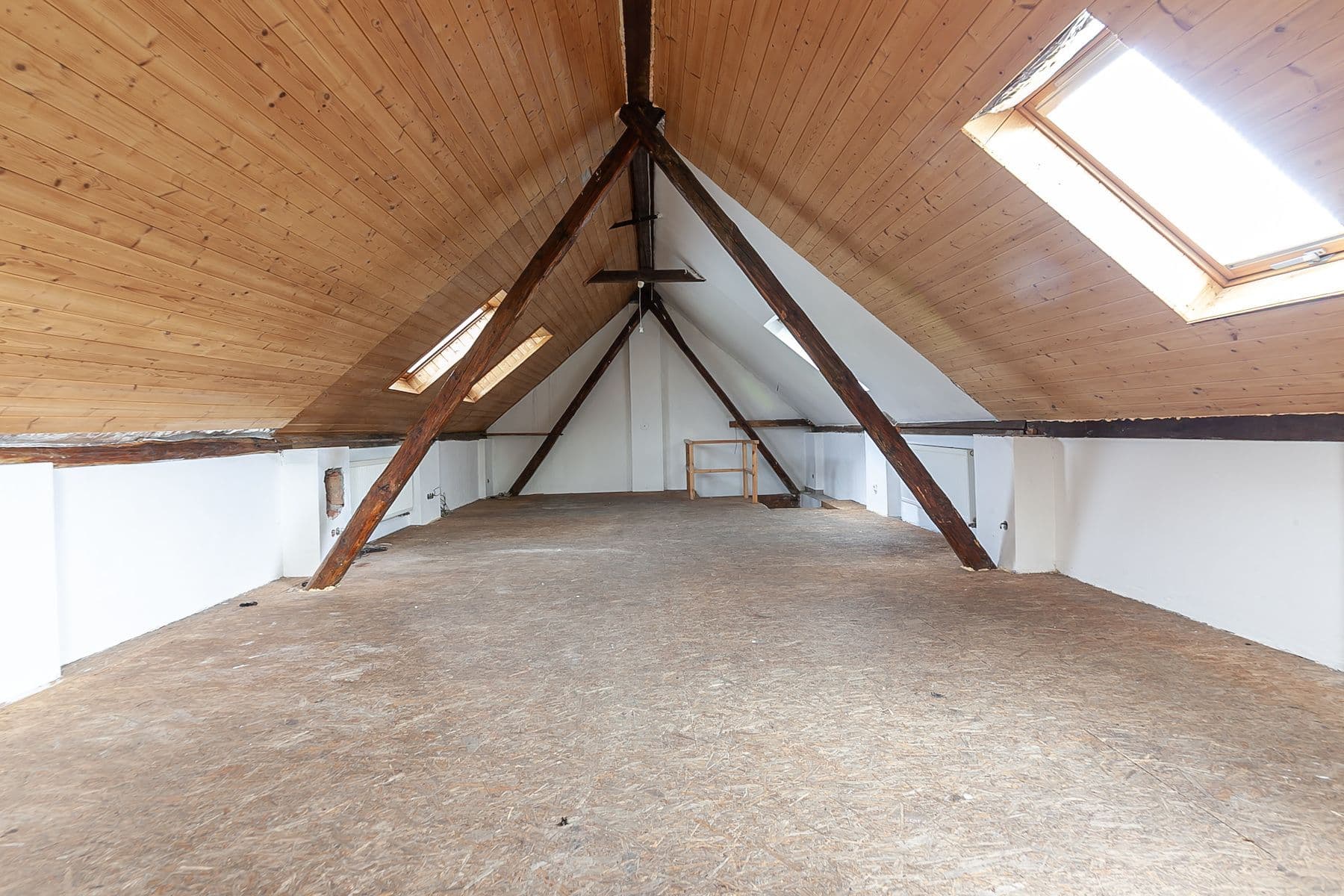 Prodej domu 140 m², pozemek 410 m², Nečín, Středočeský kraj Prodej domu 140 m², pozemek 410 m², Nečín, Středočeský kraj