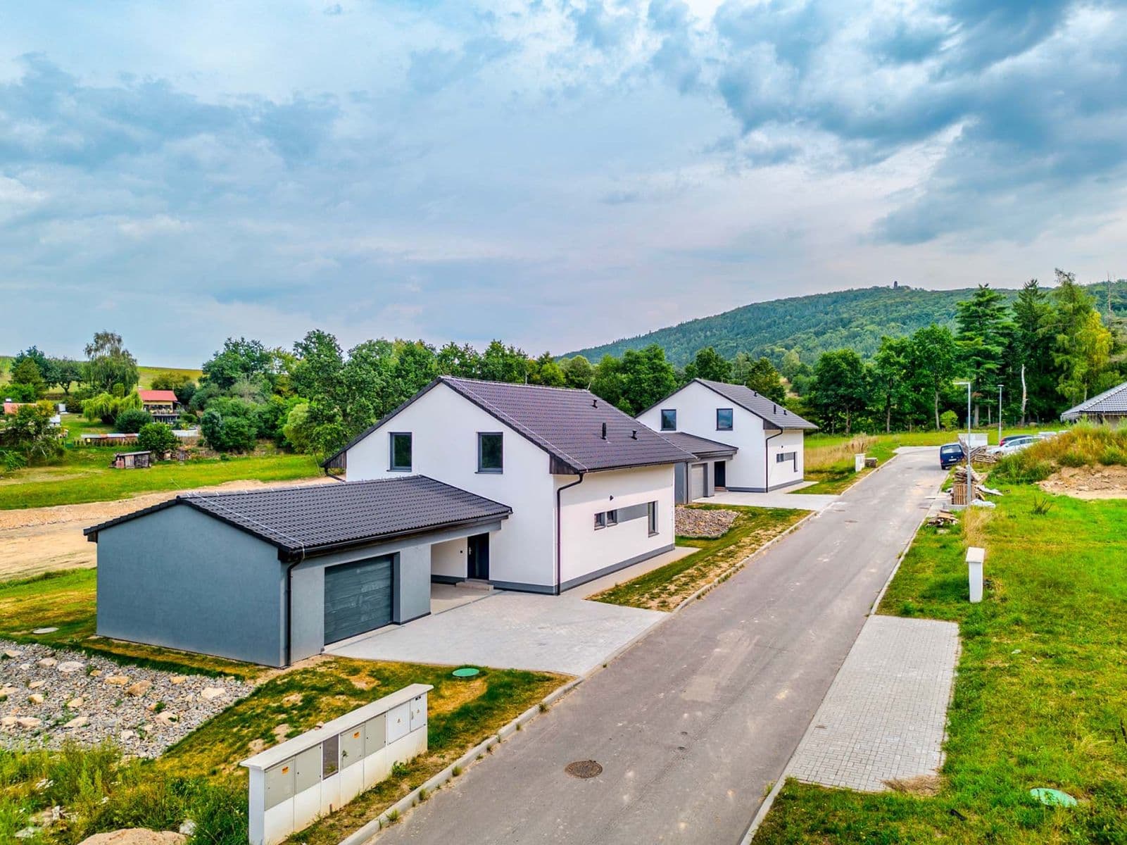 Prodej domu 248 m², pozemek 1.000 m², Louňovice pod Blaníkem, Středočeský kraj Prodej domu 248 m², pozemek 1.000 m², Louňovice pod Blaníkem, Středočeský kraj