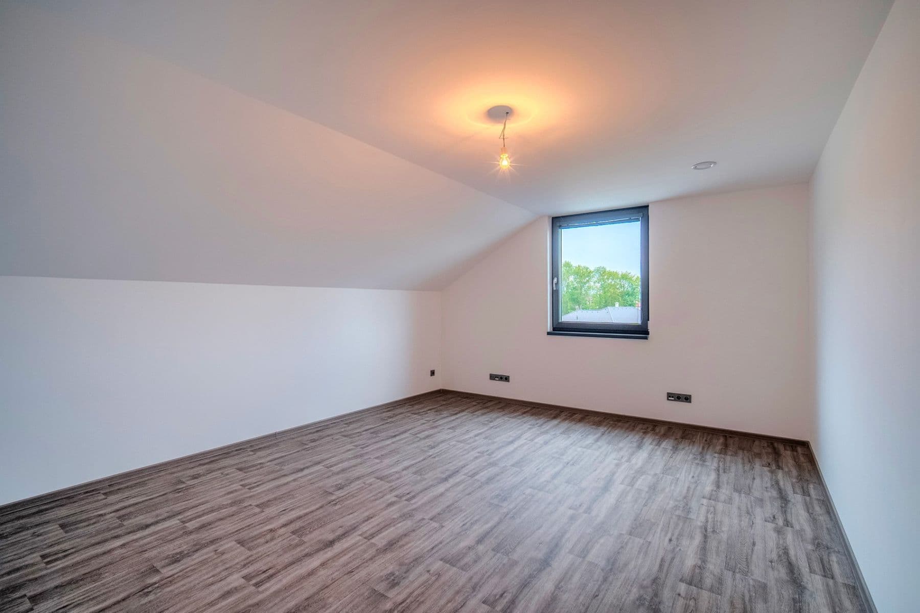 Prodej domu 248 m², pozemek 1.000 m², Louňovice pod Blaníkem, Středočeský kraj Prodej domu 248 m², pozemek 1.000 m², Louňovice pod Blaníkem, Středočeský kraj