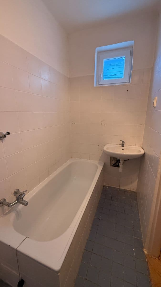 Prodej domu 200 m², pozemek 233 m², Tymákov, Plzeňský kraj Prodej domu 200 m², pozemek 233 m², Tymákov, Plzeňský kraj