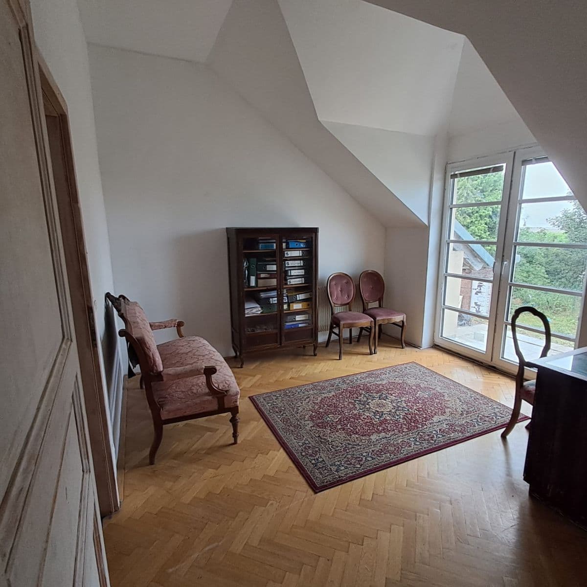 Prodej bytu 4+kk 136 m², Za Dvorem, Holubice, Středočeský kraj Prodej bytu 4+kk 136 m², Za Dvorem, Holubice, Středočeský kraj