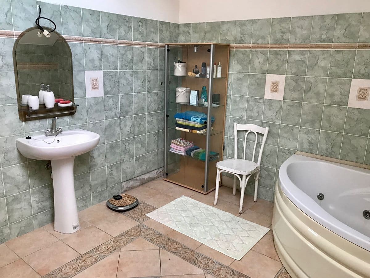 Prodej bytu 4+kk 136 m², Za Dvorem, Holubice, Středočeský kraj Prodej bytu 4+kk 136 m², Za Dvorem, Holubice, Středočeský kraj