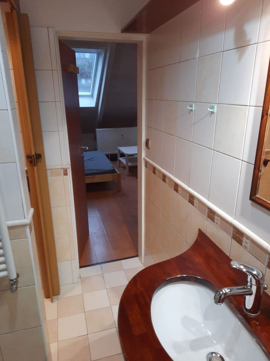 Prodej bytu 1+kk 39 m², Pod Rybníčkem, Praha, Praha Prodej bytu 1+kk 39 m², Pod Rybníčkem, Praha, Praha