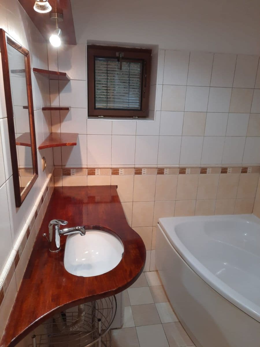 Prodej bytu 1+kk 39 m², Pod Rybníčkem, Praha, Praha Prodej bytu 1+kk 39 m², Pod Rybníčkem, Praha, Praha