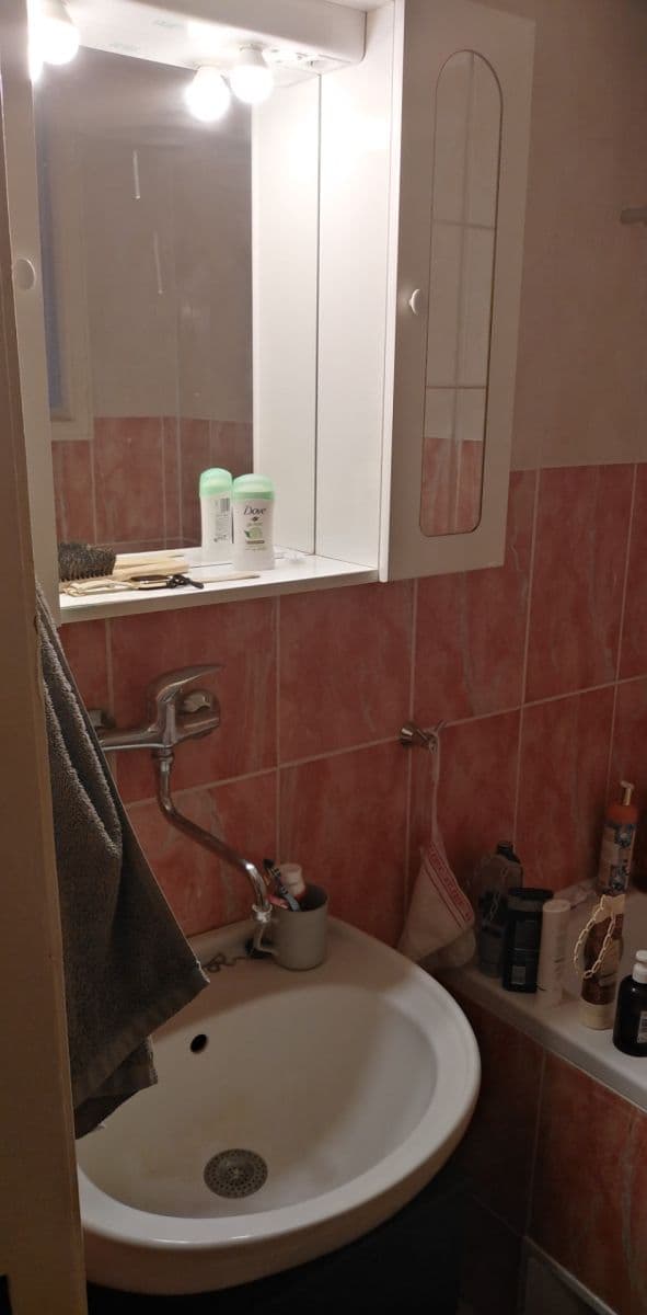 Prodej bytu 2+1 56 m², Kafkova, Praha, Praha Prodej bytu 2+1 56 m², Kafkova, Praha, Praha