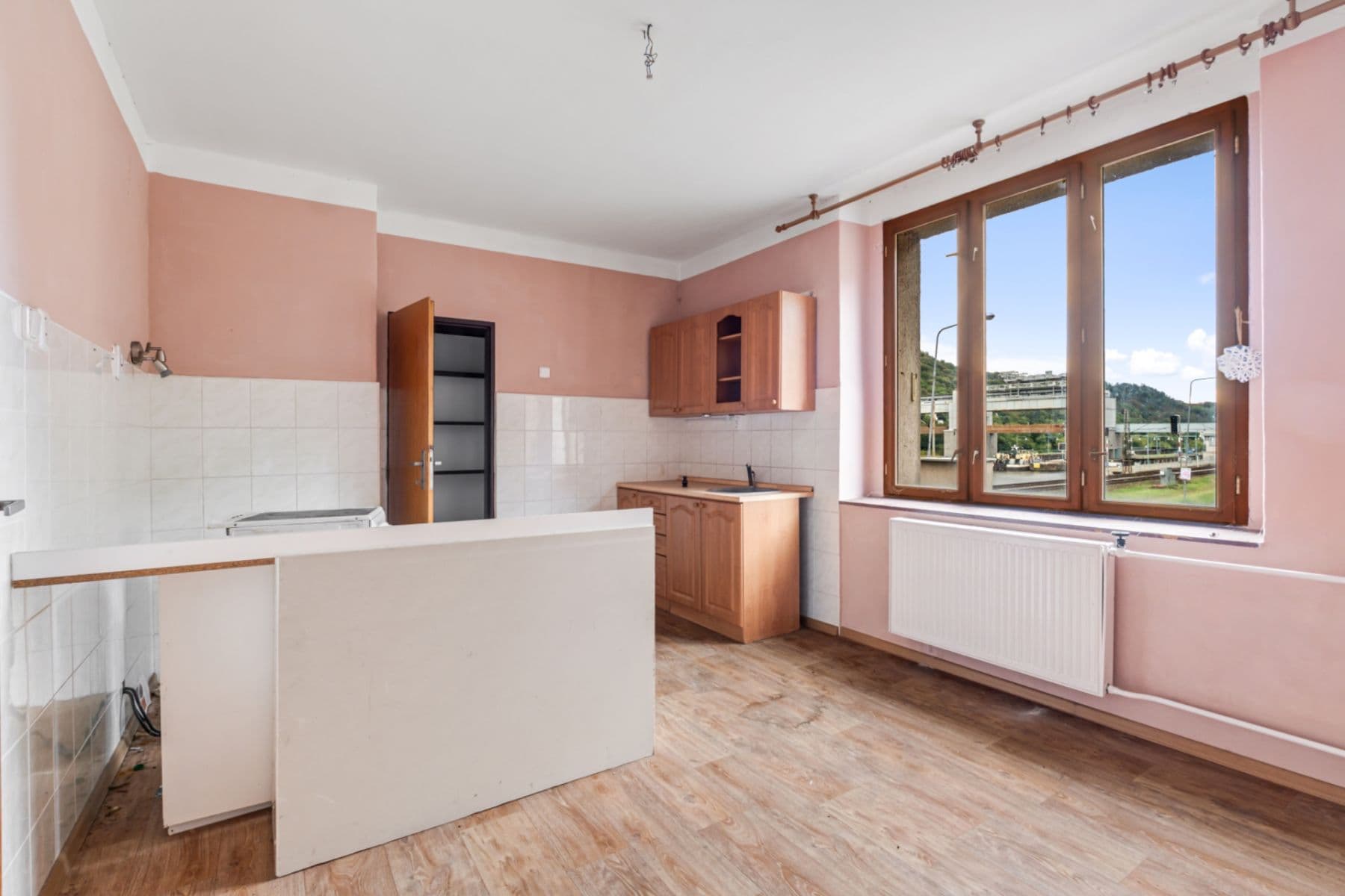 Prodej bytu 3+1 73 m², Litoměřická, Ústí nad Labem, Ústecký kraj Prodej bytu 3+1 73 m², Litoměřická, Ústí nad Labem, Ústecký kraj