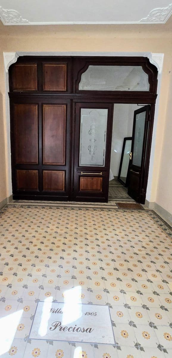 Prodej bytu 3+kk 91 m², Krále Jiřího, Karlovy Vary, Karlovarský kraj Prodej bytu 3+kk 91 m², Krále Jiřího, Karlovy Vary, Karlovarský kraj