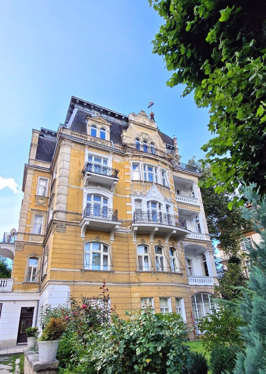 Prodej bytu 3+kk 91 m², Krále Jiřího, Karlovy Vary, Karlovarský kraj Prodej bytu 3+kk 91 m², Krále Jiřího, Karlovy Vary, Karlovarský kraj