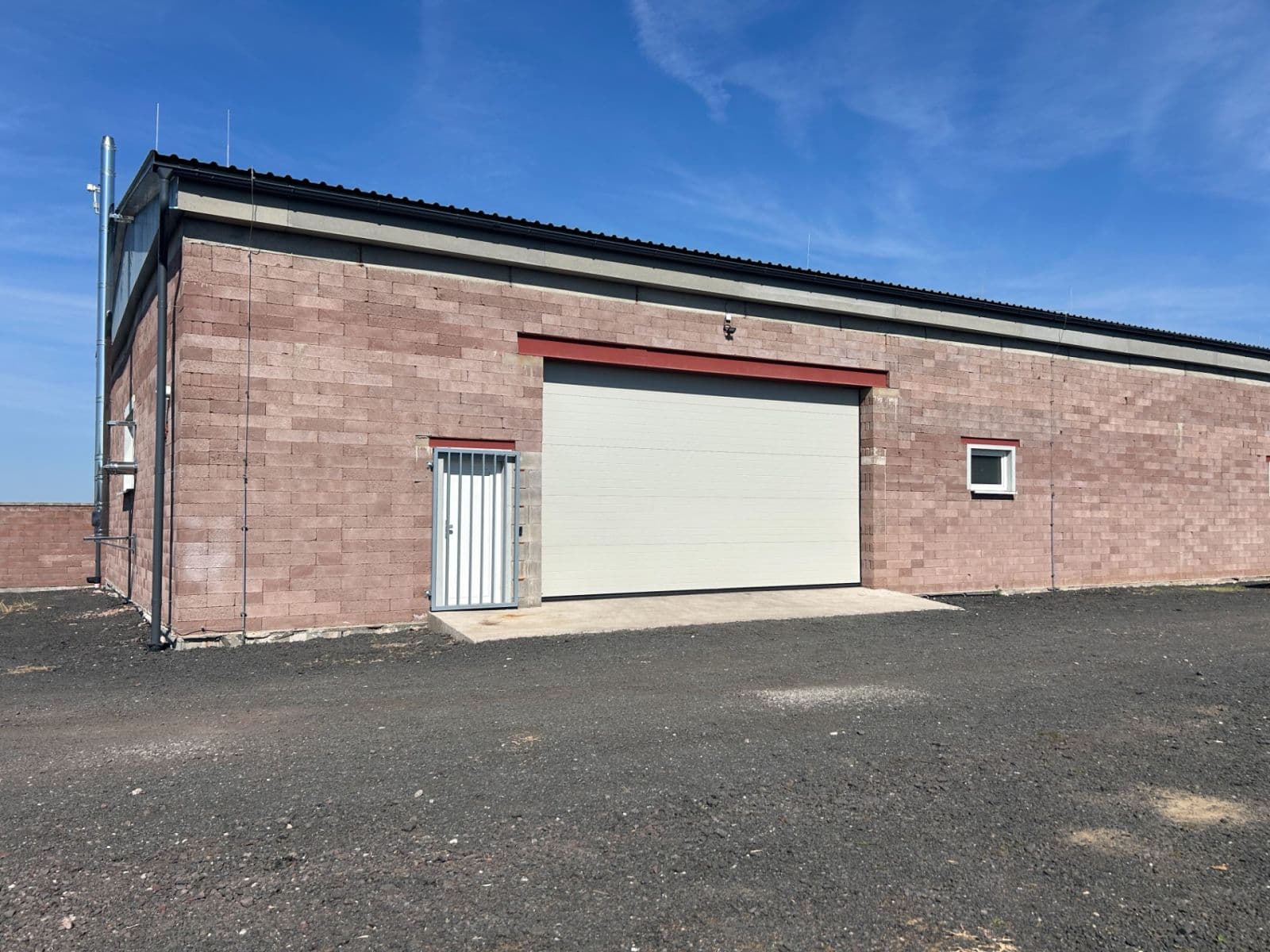 Pronájem nebytového prostoru 308 m², Starý Bydžov, Královéhradecký kraj Pronájem nebytového prostoru 308 m², Starý Bydžov, Královéhradecký kraj