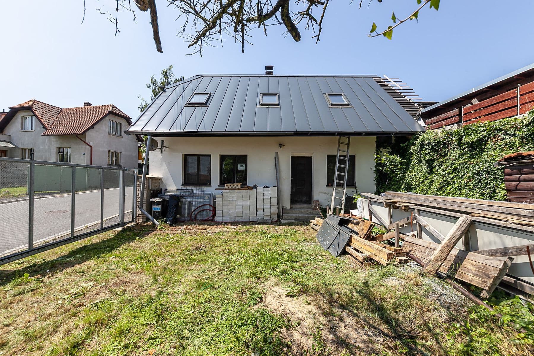 Prodej domu 200 m², pozemek 244 m², Černokostelecká, Černé Voděrady, Středočeský kraj Prodej domu 200 m², pozemek 244 m², Černokostelecká, Černé Voděrady, Středočeský kraj