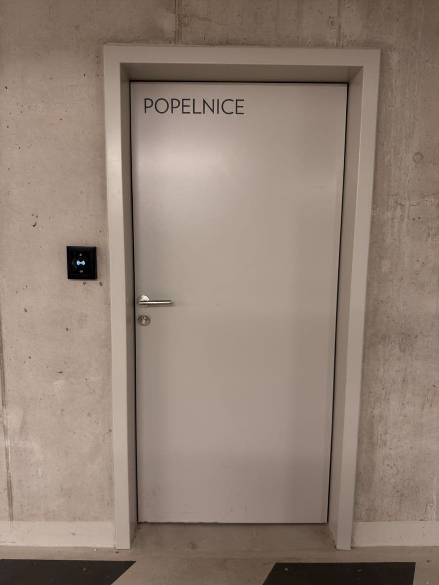 Pronájem bytu 1+kk 35 m², Vladimíra Kobranova, Praha, Praha Pronájem bytu 1+kk 35 m², Vladimíra Kobranova, Praha, Praha