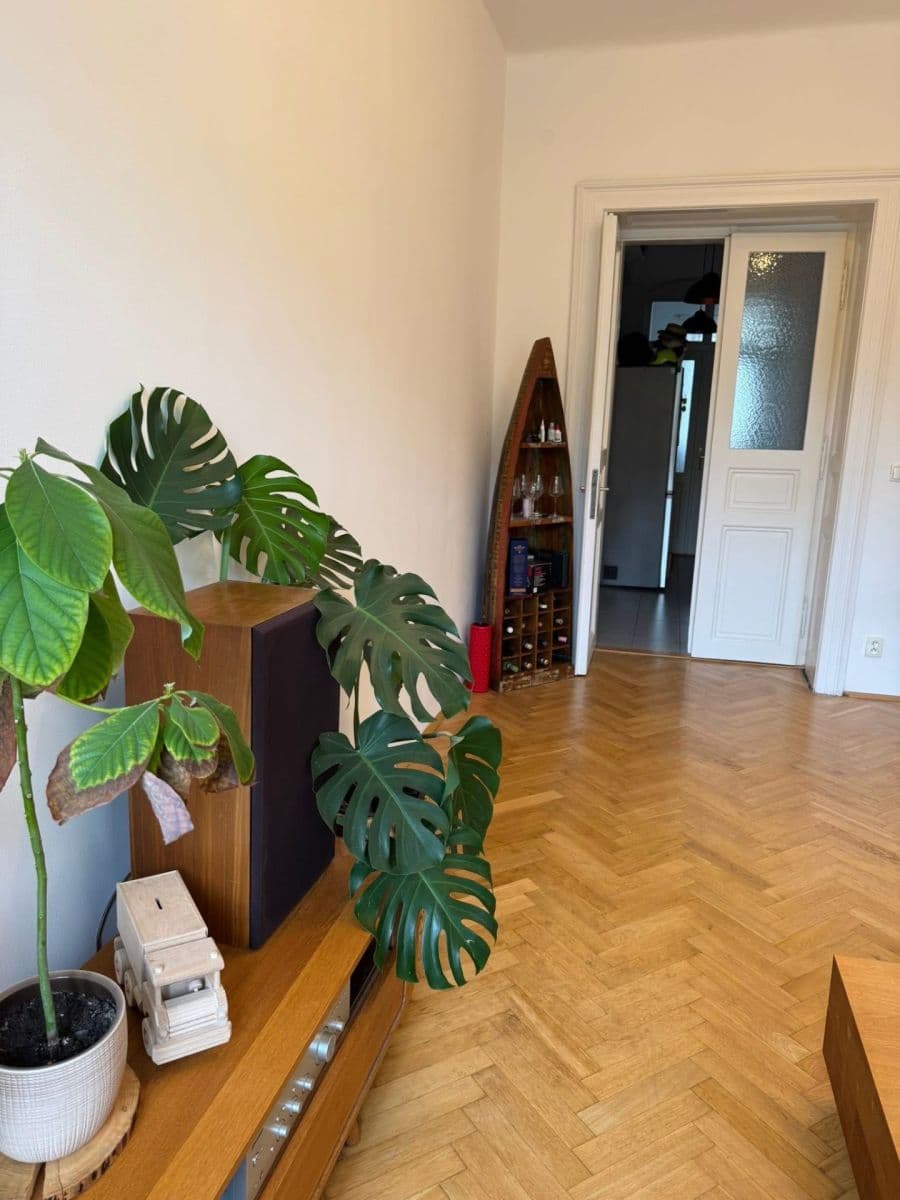 Pronájem bytu 2+1 51 m², Seifertova, Praha, Praha Pronájem bytu 2+1 51 m², Seifertova, Praha, Praha