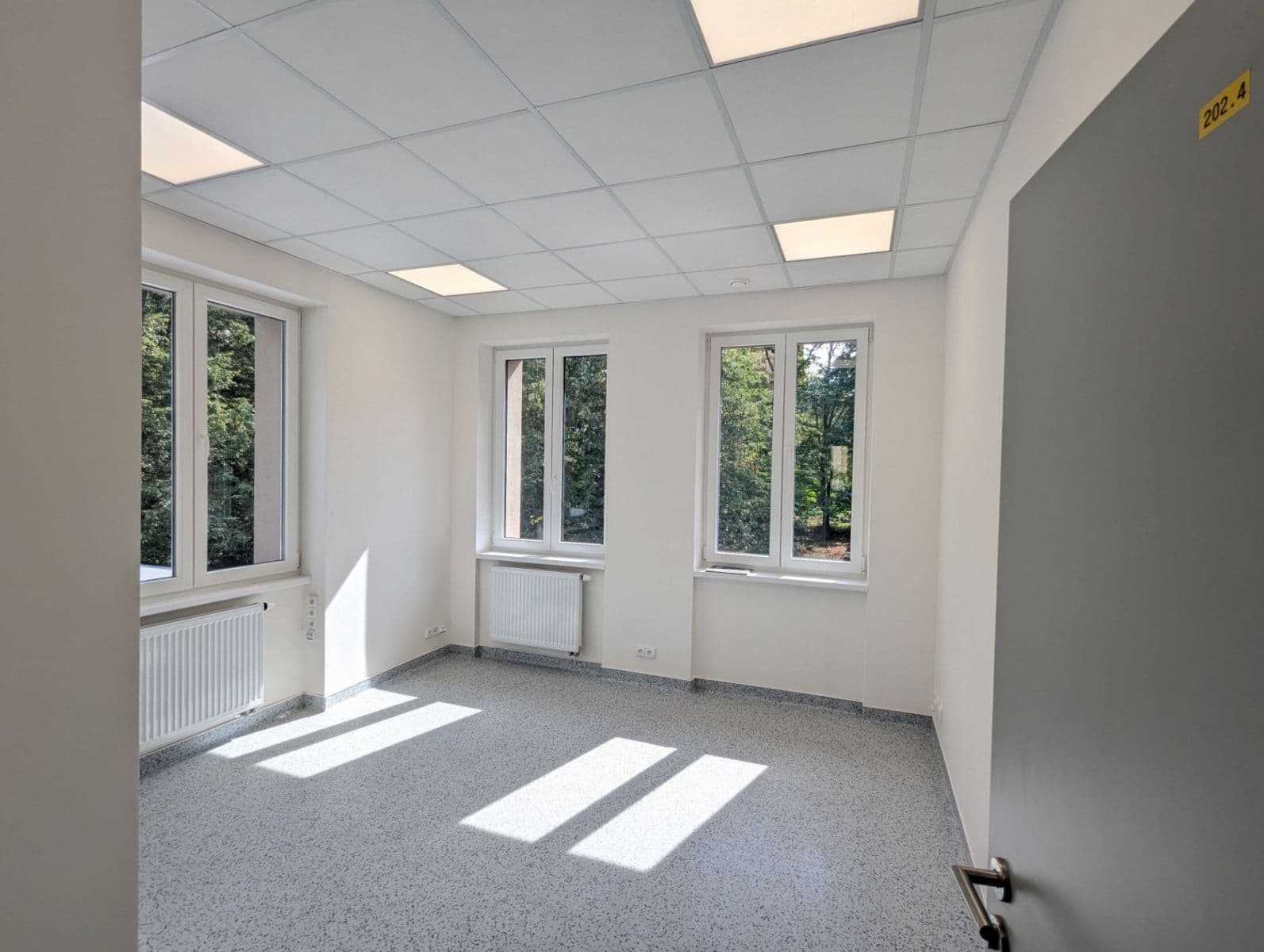 Pronájem nebytového prostoru 72 m², Krupská, Praha, Praha Pronájem nebytového prostoru 72 m², Krupská, Praha, Praha