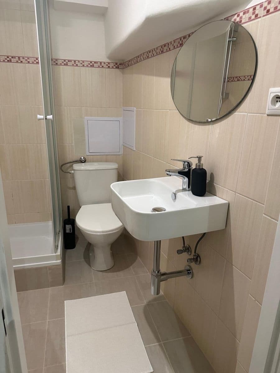 Pronájem bytu 1+kk 27 m², Truhlářská, Praha, Praha Pronájem bytu 1+kk 27 m², Truhlářská, Praha, Praha