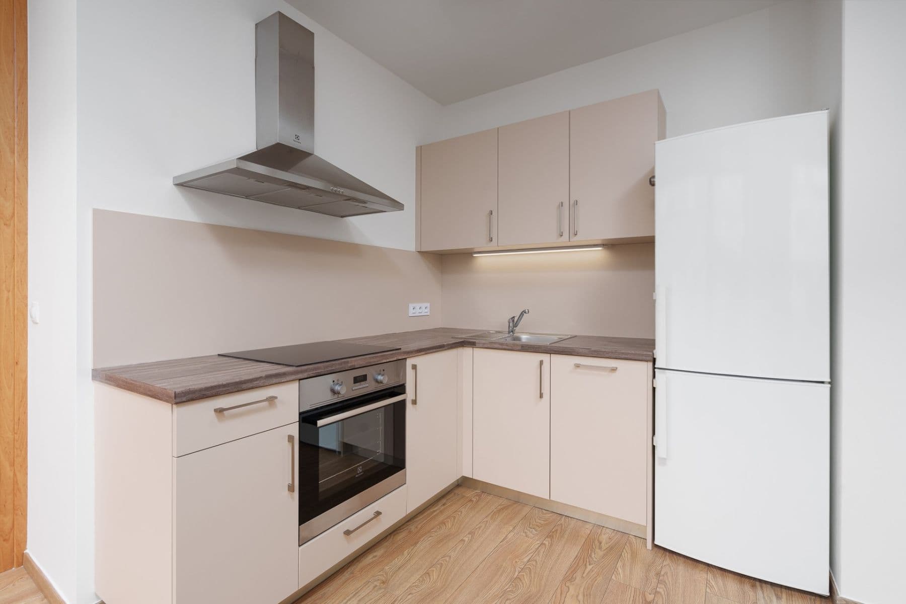 Pronájem bytu 1+kk 35 m², Sokolovská, Praha, Praha Pronájem bytu 1+kk 35 m², Sokolovská, Praha, Praha