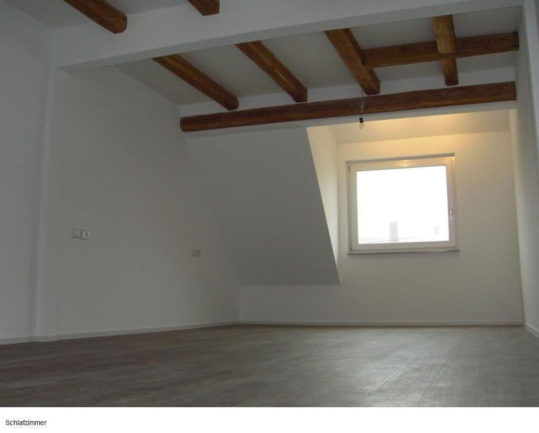 Pronájem bytu 3+1 85 m², Frickenhausen, Bádensko-Württembersko Pronájem bytu 3+1 85 m², Frickenhausen, Bádensko-Württembersko