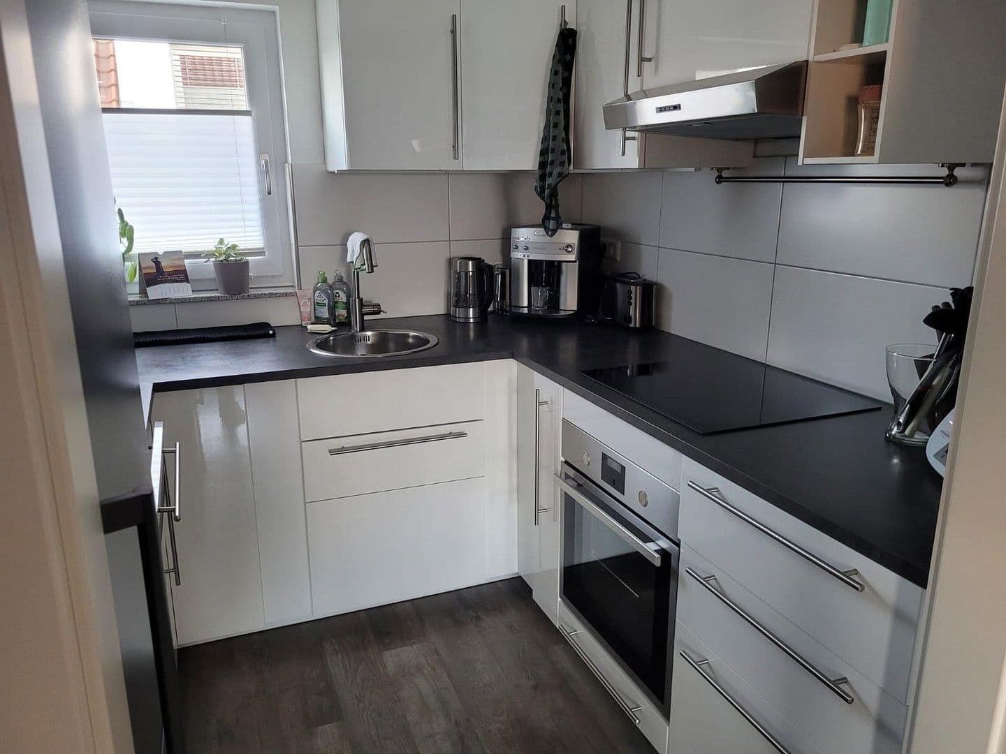 Pronájem bytu 3+1 85 m², Frickenhausen, Bádensko-Württembersko Pronájem bytu 3+1 85 m², Frickenhausen, Bádensko-Württembersko