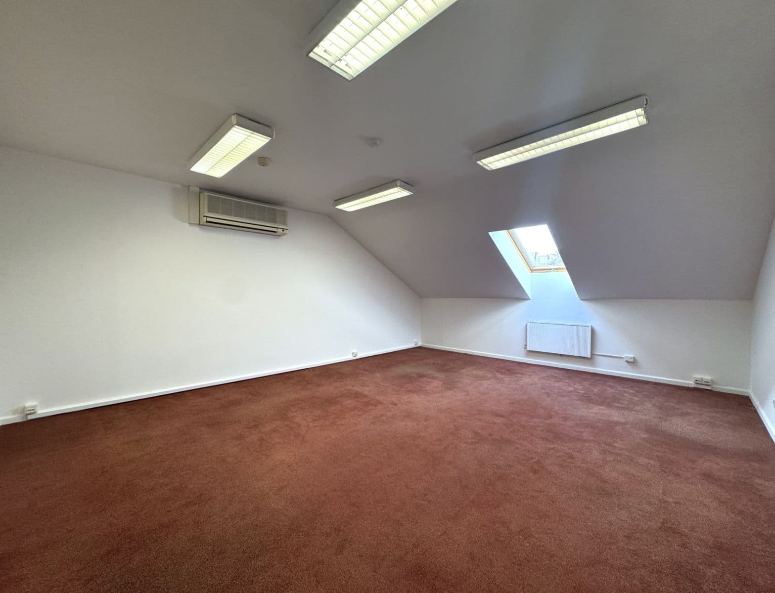 Pronájem kanceláře 31 m², Žitná, Praha, Praha Pronájem kanceláře 31 m², Žitná, Praha, Praha