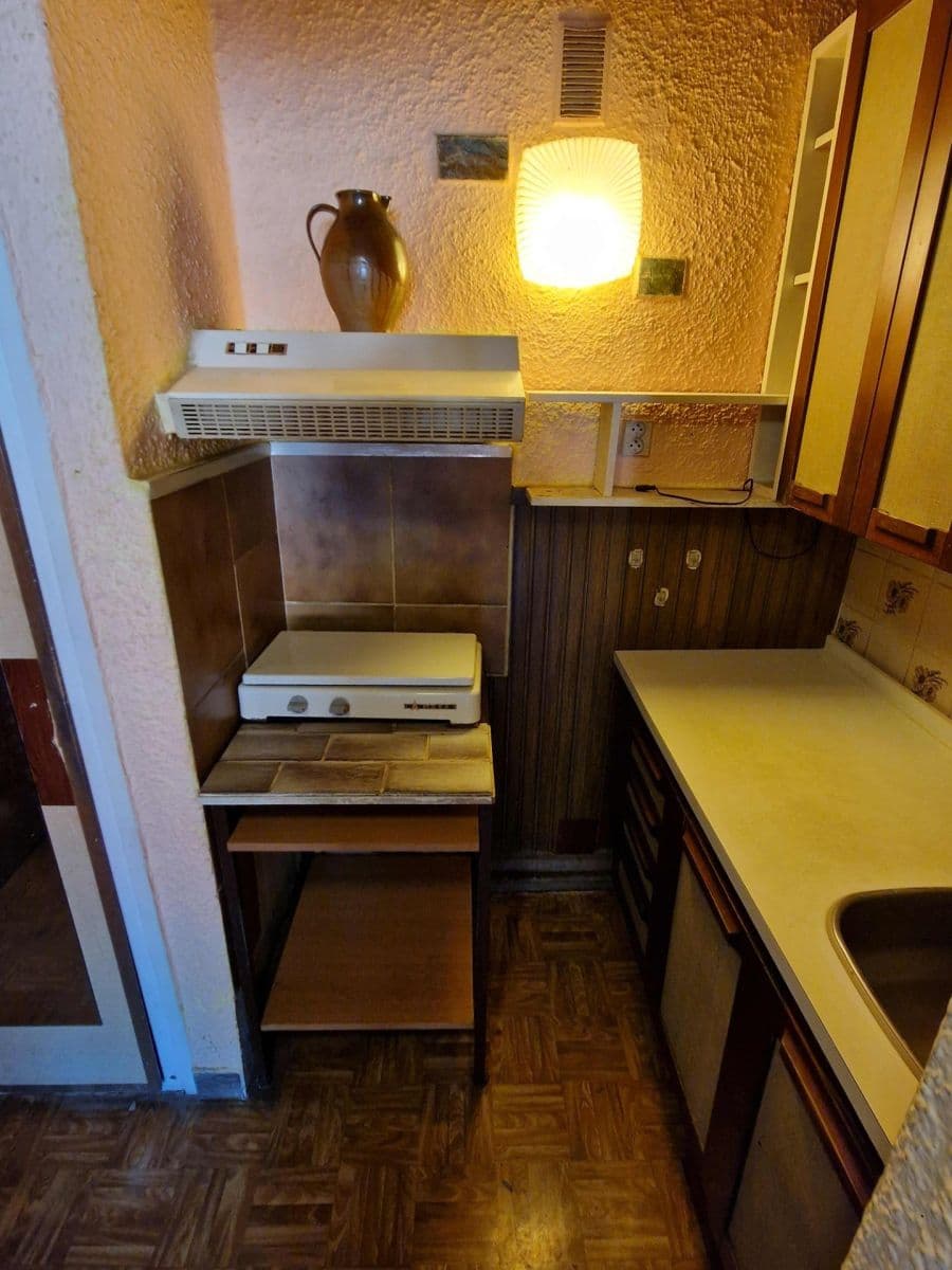 Prodej bytu 1+kk 27 m², Ke Krči, Praha, Praha Prodej bytu 1+kk 27 m², Ke Krči, Praha, Praha
