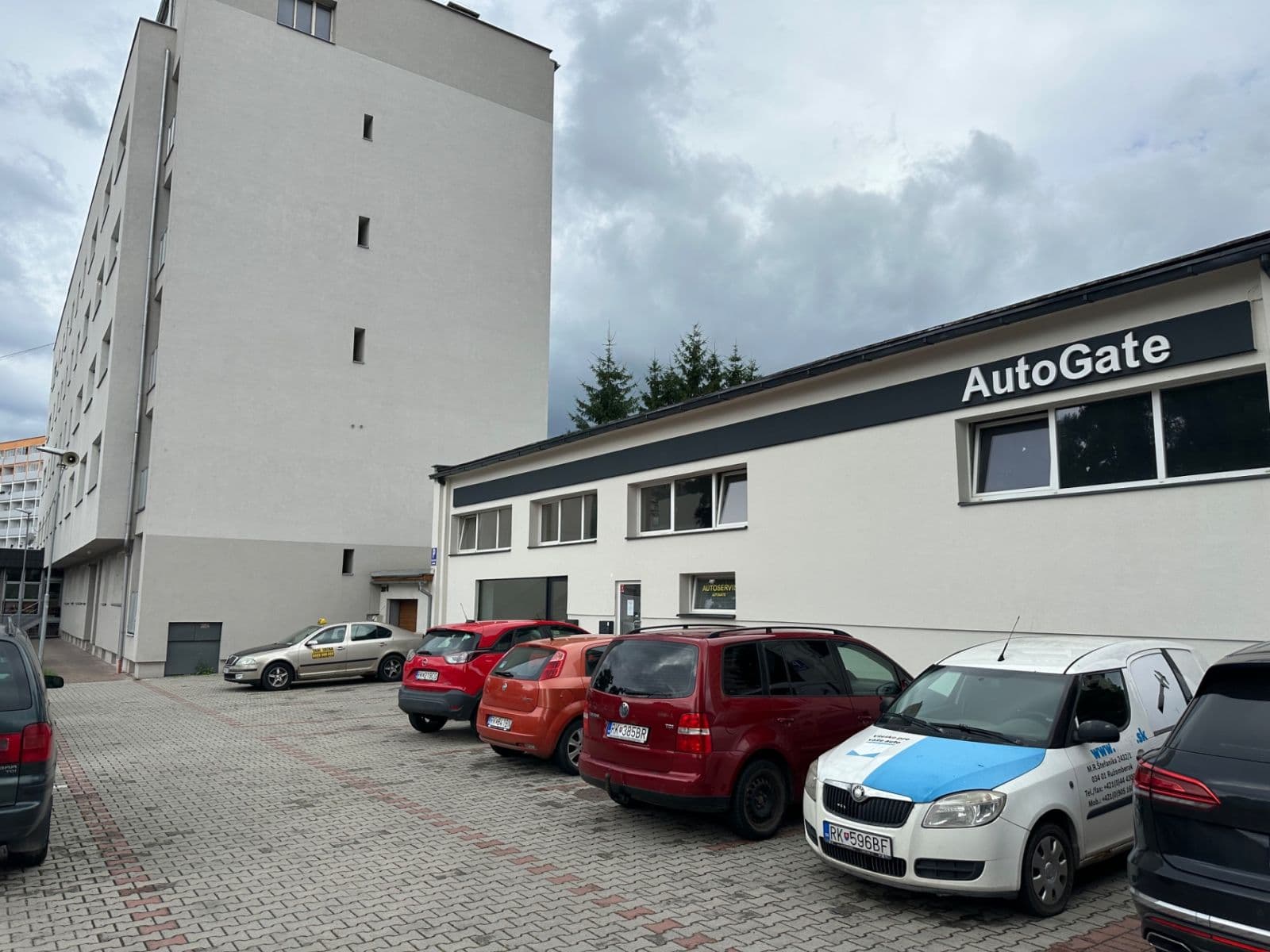 Pronájem kanceláře 150 m², Nábrežie M.R. Štefánika, Ružomberok, Žilinský kraj Pronájem kanceláře 150 m², Nábrežie M.R. Štefánika, Ružomberok, Žilinský kraj