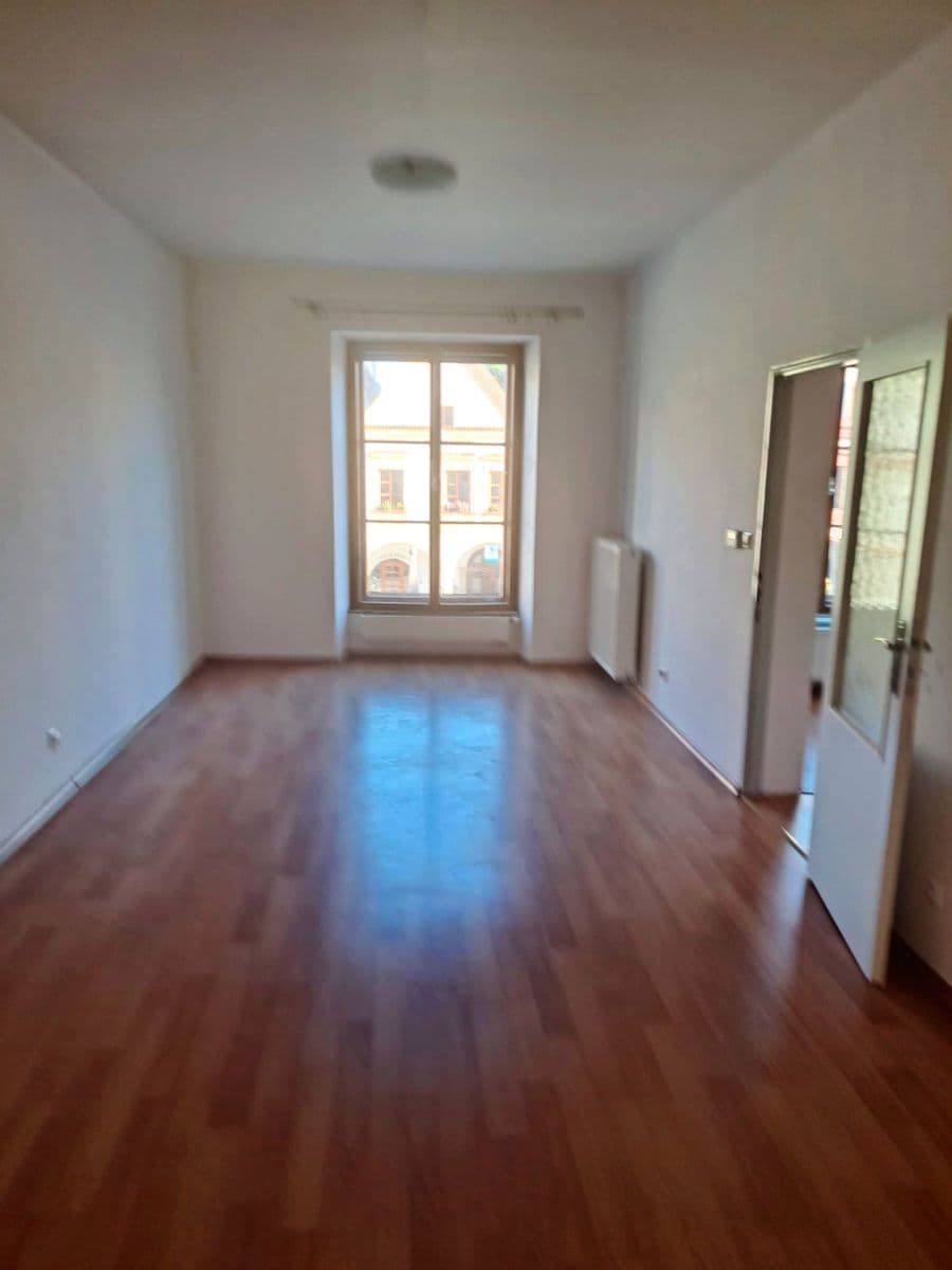 Pronájem bytu 2+kk 65 m², Husova, Třeboň, Jihočeský kraj Pronájem bytu 2+kk 65 m², Husova, Třeboň, Jihočeský kraj