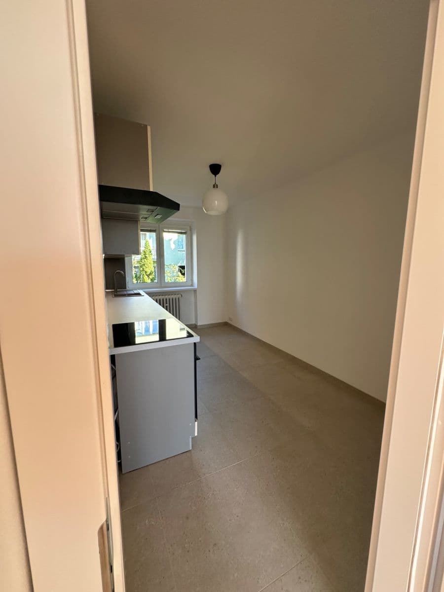 Pronájem bytu 2+1 60 m², Klecany, Středočeský kraj Pronájem bytu 2+1 60 m², Klecany, Středočeský kraj