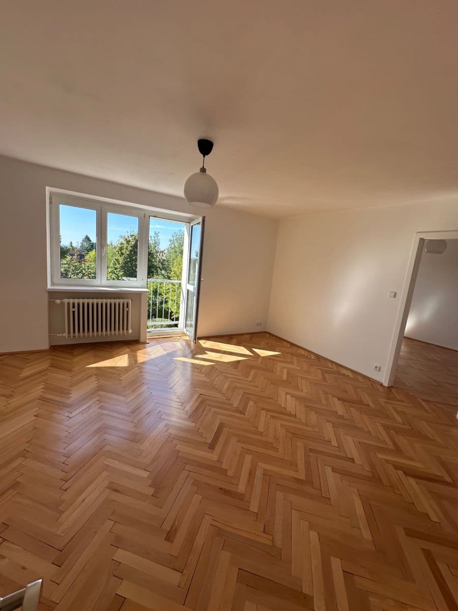 Pronájem bytu 2+1 60 m², Klecany, Středočeský kraj Pronájem bytu 2+1 60 m², Klecany, Středočeský kraj
