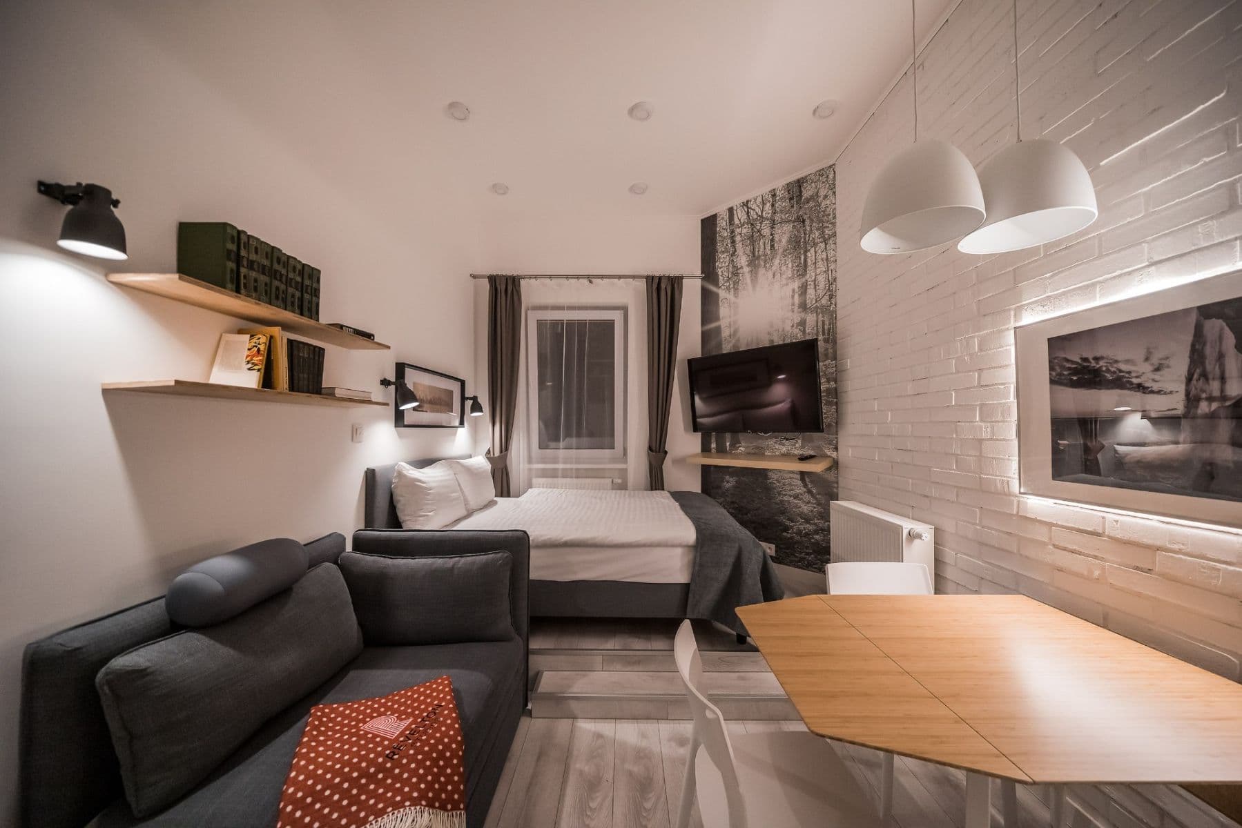 Pronájem bytu 1+kk 20 m², Jaltská, Karlovy Vary, Karlovarský kraj Pronájem bytu 1+kk 20 m², Jaltská, Karlovy Vary, Karlovarský kraj