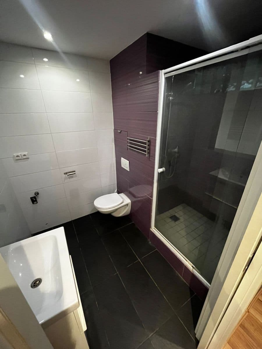 Prodej bytu 2+kk 39 m², sídl. Hůrka, Kralupy nad Vltavou, Středočeský kraj Prodej bytu 2+kk 39 m², sídl. Hůrka, Kralupy nad Vltavou, Středočeský kraj