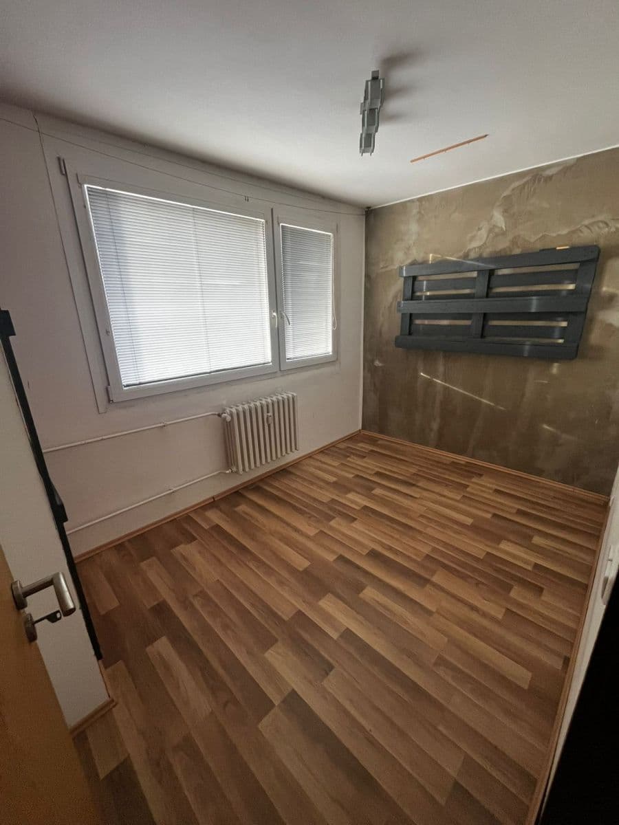 Prodej bytu 2+kk 39 m², sídl. Hůrka, Kralupy nad Vltavou, Středočeský kraj Prodej bytu 2+kk 39 m², sídl. Hůrka, Kralupy nad Vltavou, Středočeský kraj