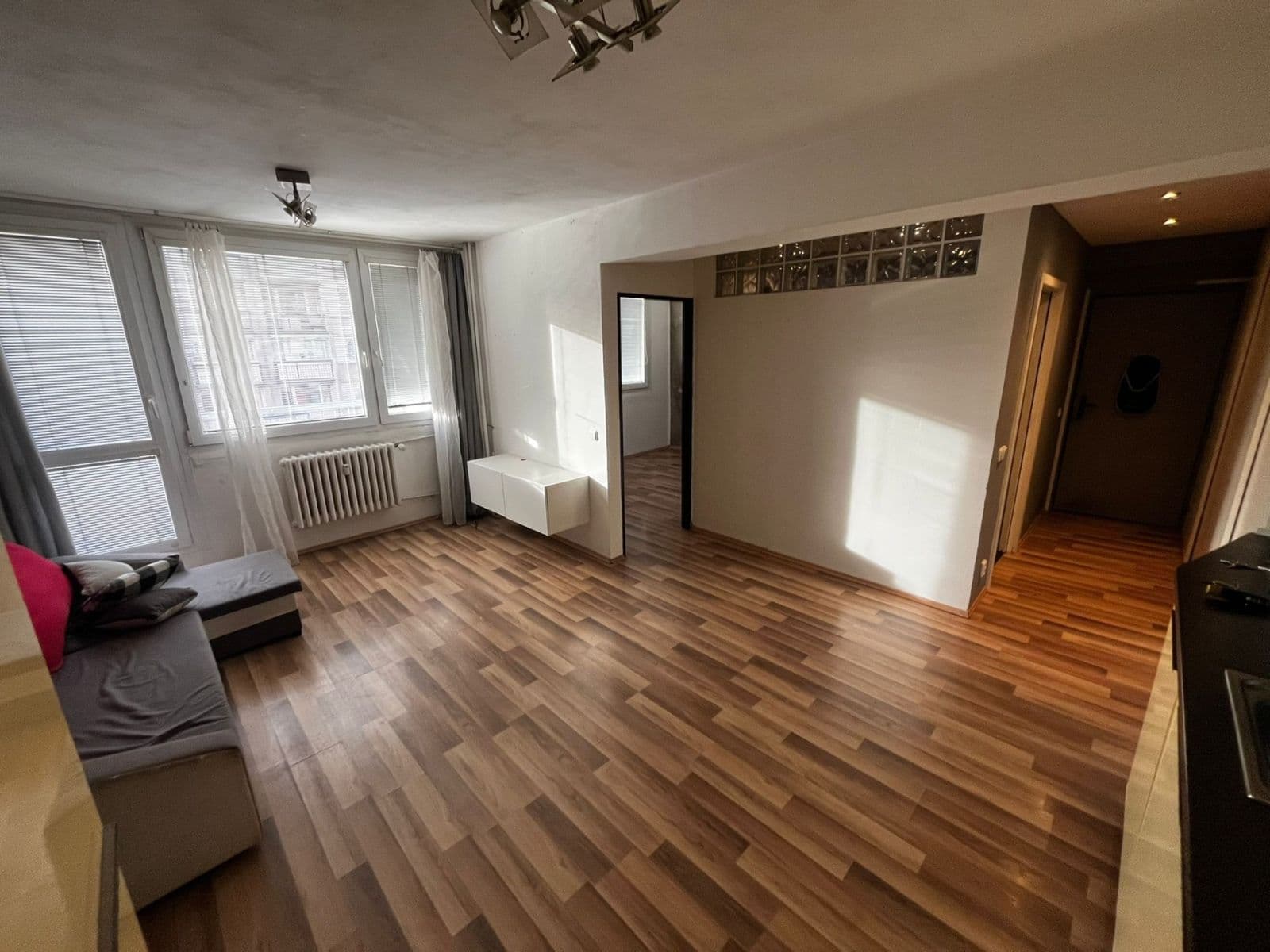 Prodej bytu 2+kk 39 m², sídl. Hůrka, Kralupy nad Vltavou, Středočeský kraj Prodej bytu 2+kk 39 m², sídl. Hůrka, Kralupy nad Vltavou, Středočeský kraj