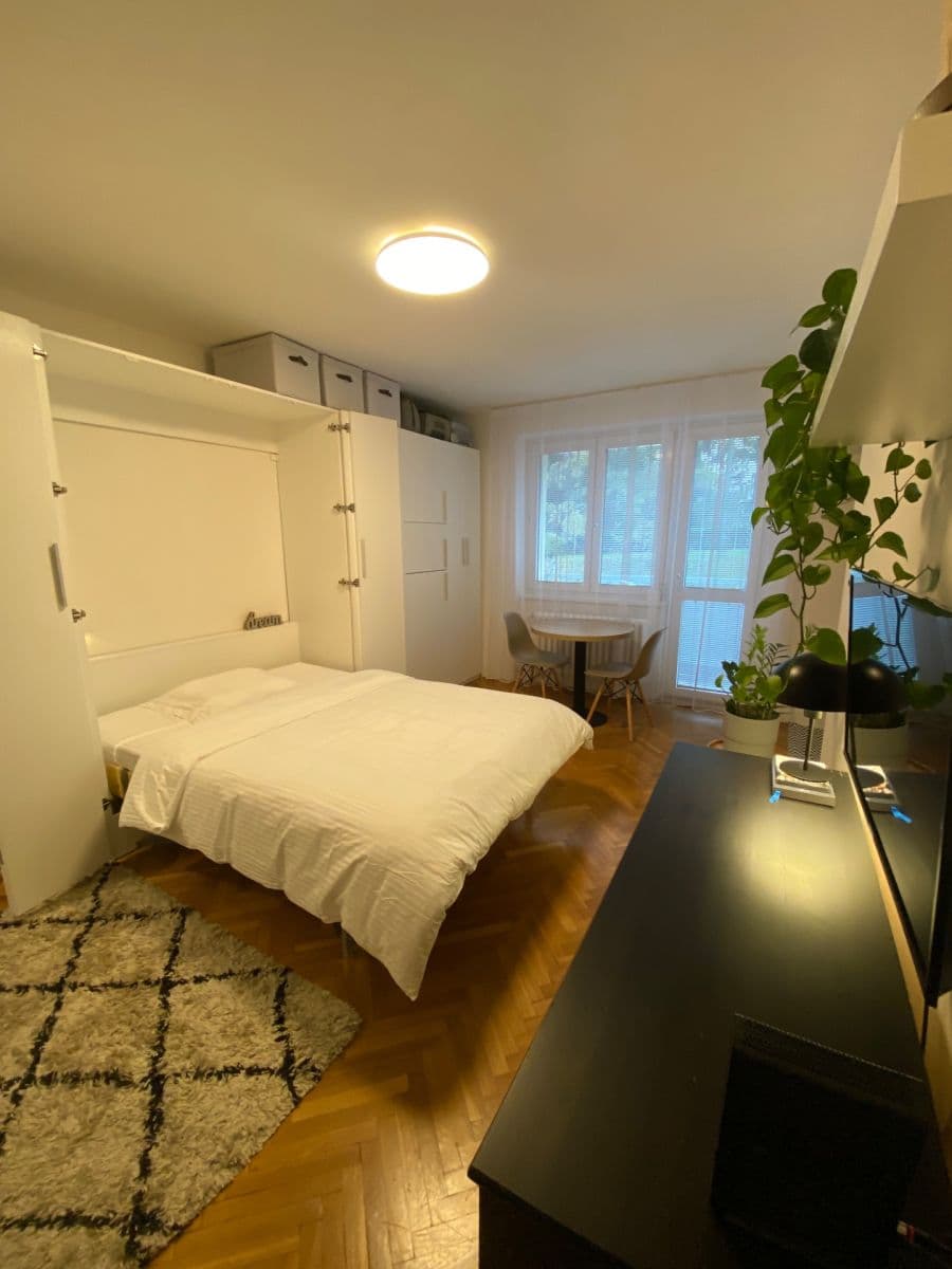 Pronájem bytu 1+kk 27 m², Gončarenkova, Praha, Praha Pronájem bytu 1+kk 27 m², Gončarenkova, Praha, Praha