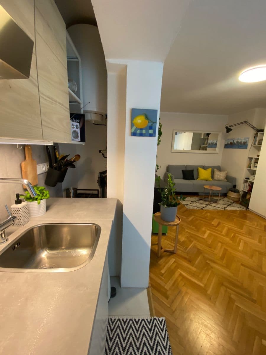 Pronájem bytu 1+kk 27 m², Gončarenkova, Praha, Praha Pronájem bytu 1+kk 27 m², Gončarenkova, Praha, Praha