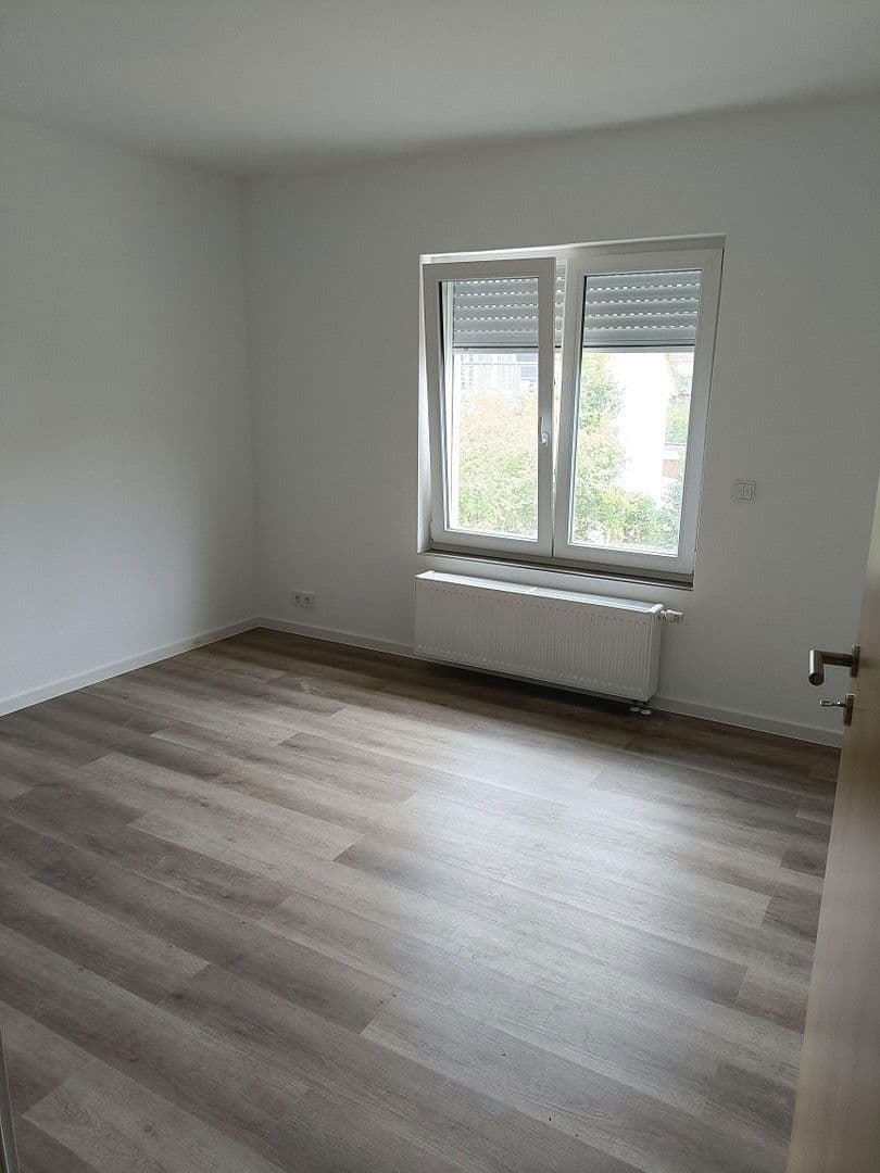 Pronájem bytu 3+1 95 m², Ingelheim am Rhein, Porýní-Falc Pronájem bytu 3+1 95 m², Ingelheim am Rhein, Porýní-Falc