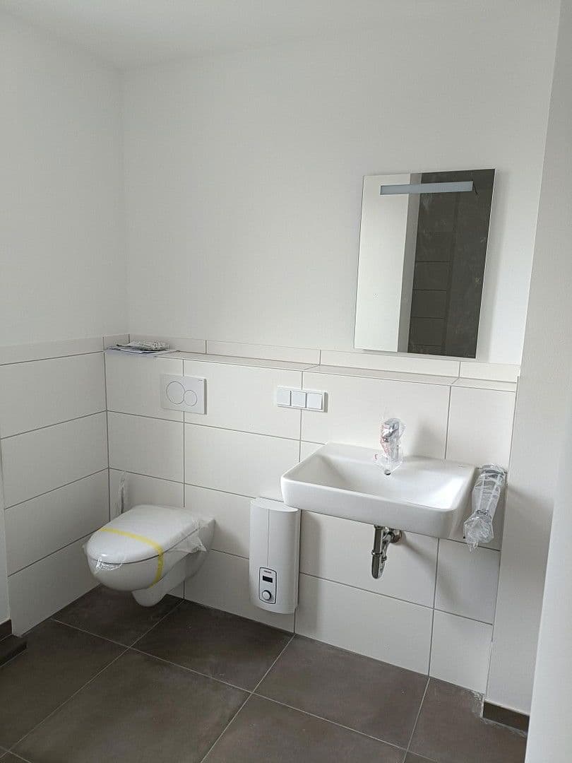 Pronájem bytu 3+1 95 m², Ingelheim am Rhein, Porýní-Falc Pronájem bytu 3+1 95 m², Ingelheim am Rhein, Porýní-Falc