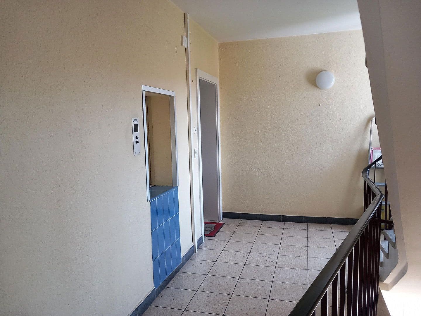 Prodej bytu 3+1 77 m², Stuttgart-Bad Cannstatt, Bádensko-Württembersko Prodej bytu 3+1 77 m², Stuttgart-Bad Cannstatt, Bádensko-Württembersko