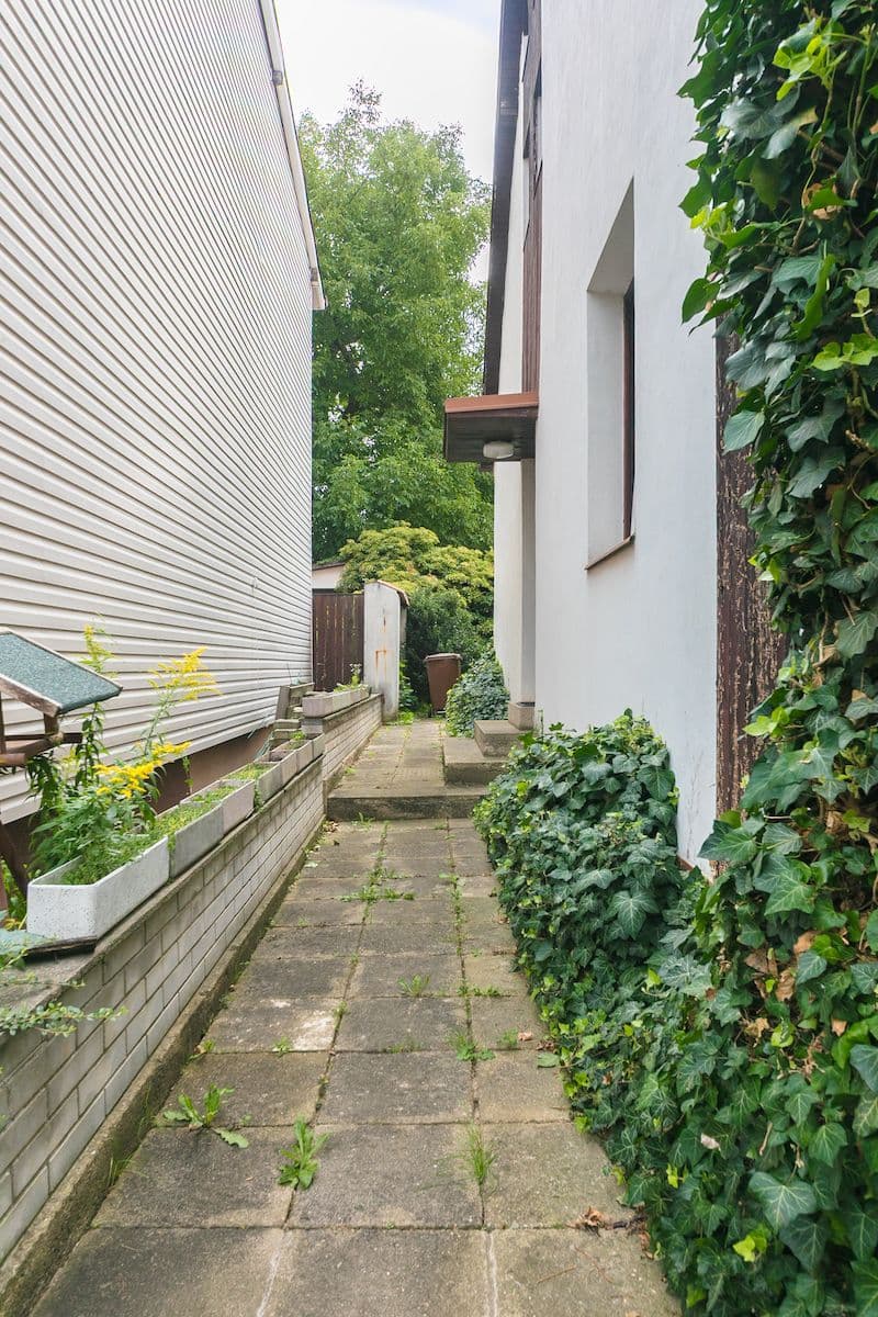 Prodej domu 160 m², pozemek 333 m², Brandýská, Praha, Praha Prodej domu 160 m², pozemek 333 m², Brandýská, Praha, Praha