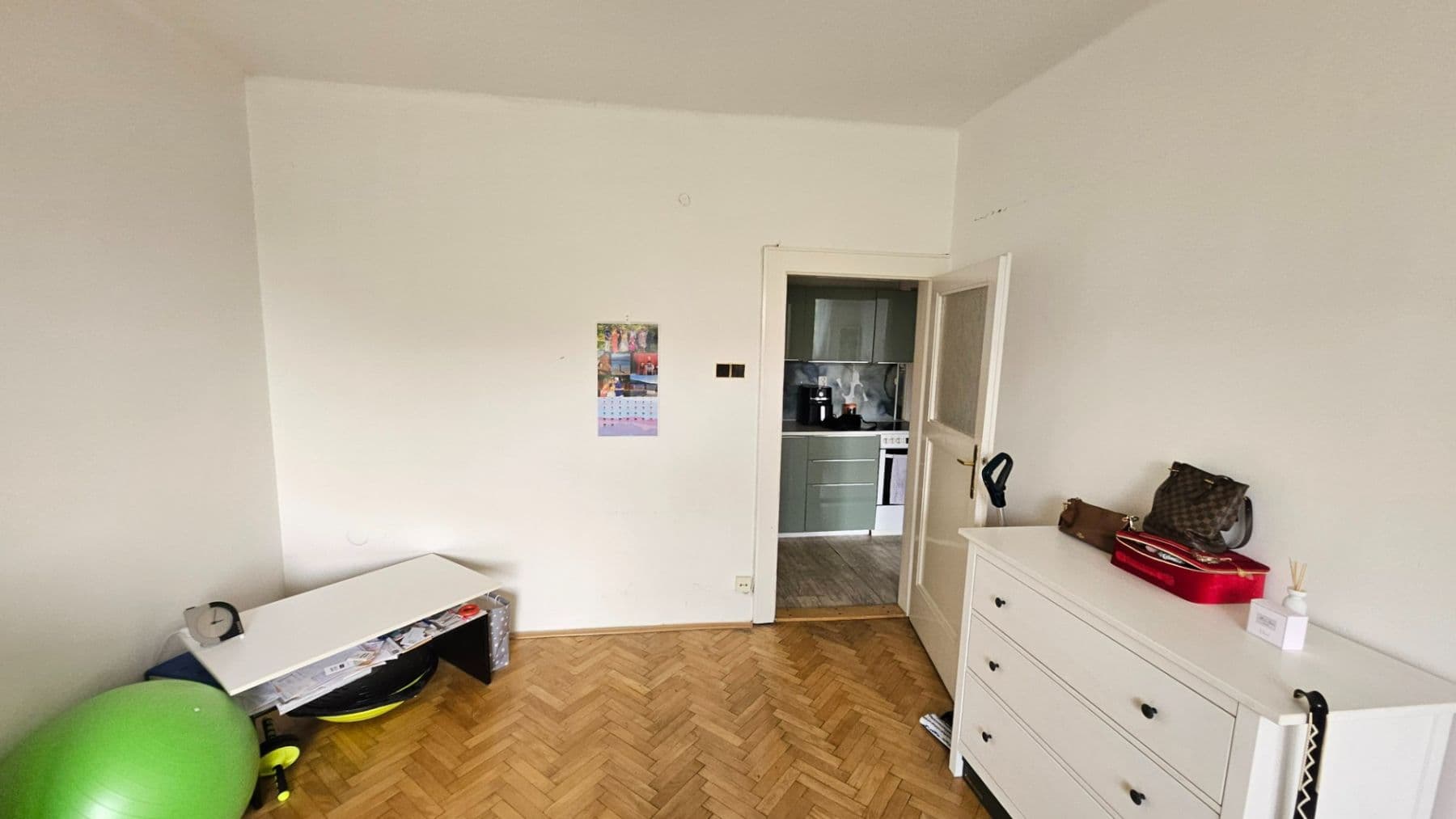 Prodej bytu 2+1 49 m², Šrobárova, Praha, Praha Prodej bytu 2+1 49 m², Šrobárova, Praha, Praha
