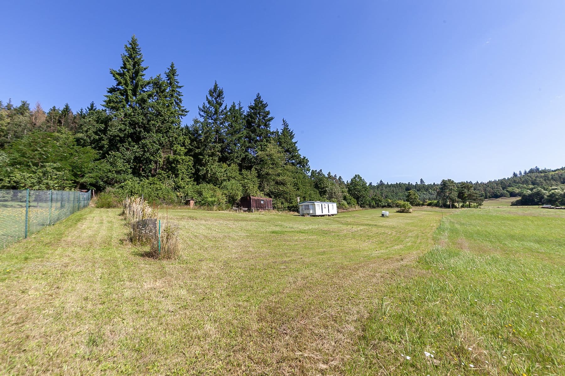 Prodej pozemku 2.863 m², Klučenice, Středočeský kraj Prodej pozemku 2.863 m², Klučenice, Středočeský kraj