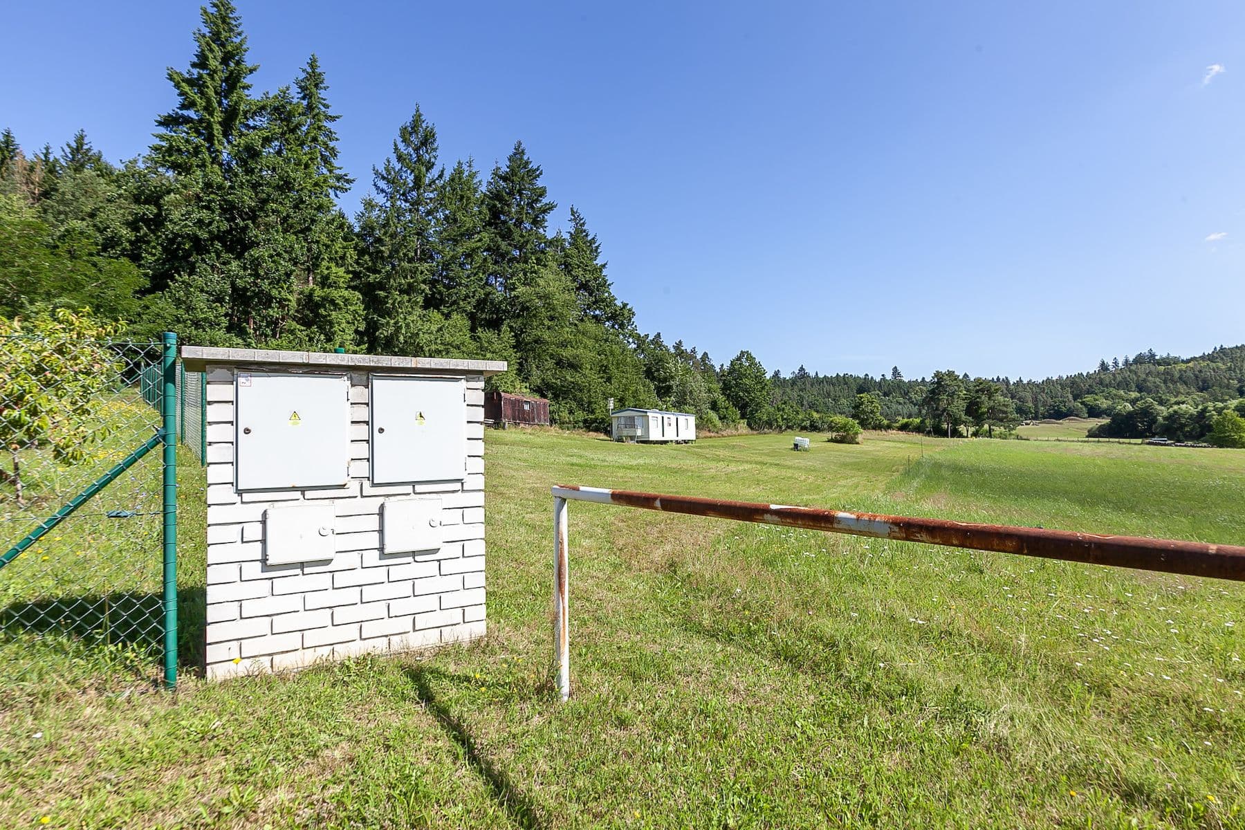 Prodej pozemku 2.863 m², Klučenice, Středočeský kraj Prodej pozemku 2.863 m², Klučenice, Středočeský kraj