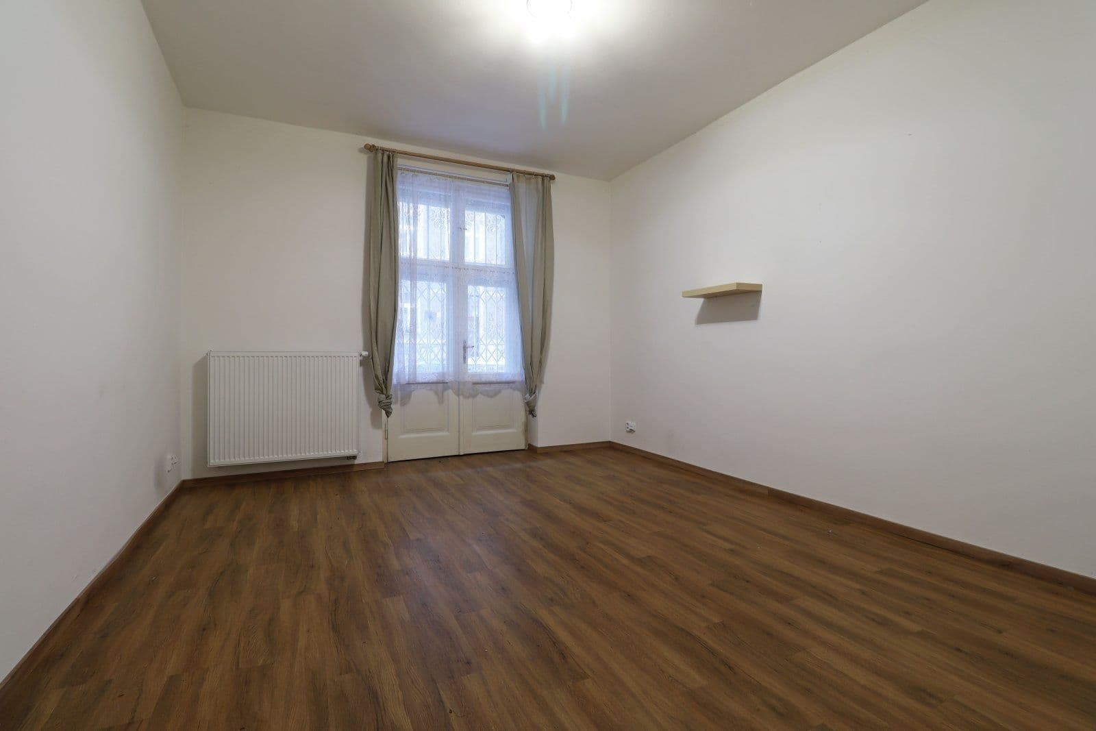 Pronájem bytu 4+1 105 m², U smaltovny, Praha, Praha Pronájem bytu 4+1 105 m², U smaltovny, Praha, Praha