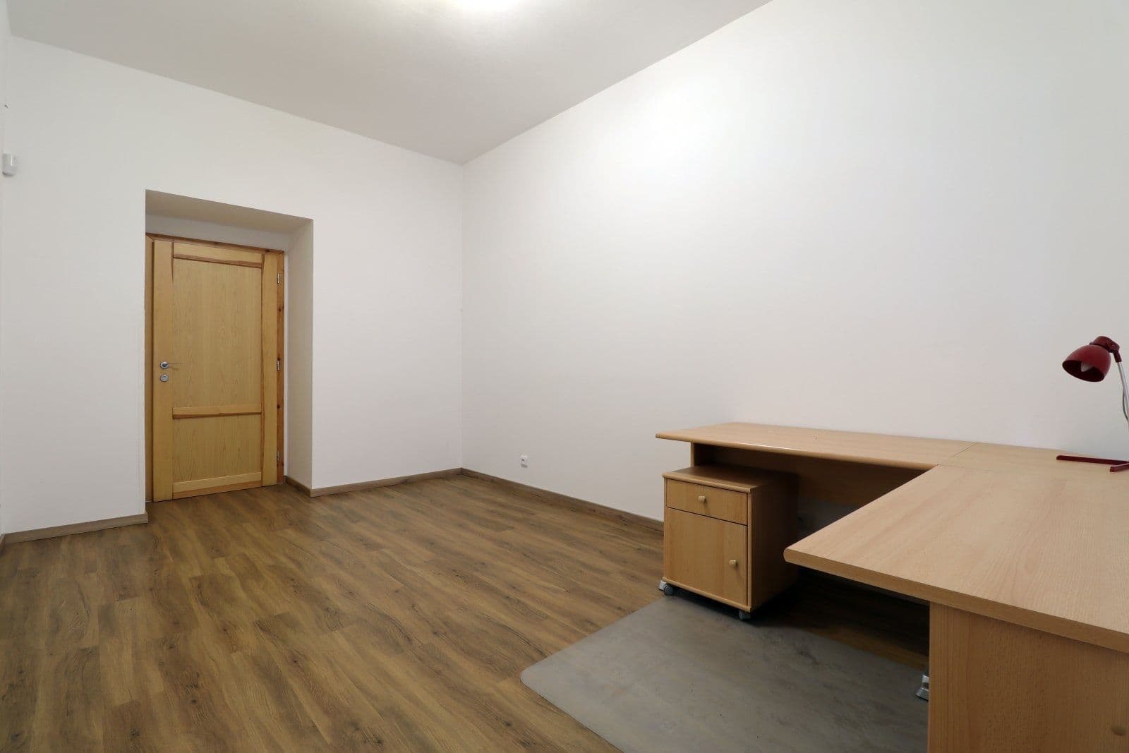 Pronájem bytu 4+1 105 m², U smaltovny, Praha, Praha Pronájem bytu 4+1 105 m², U smaltovny, Praha, Praha