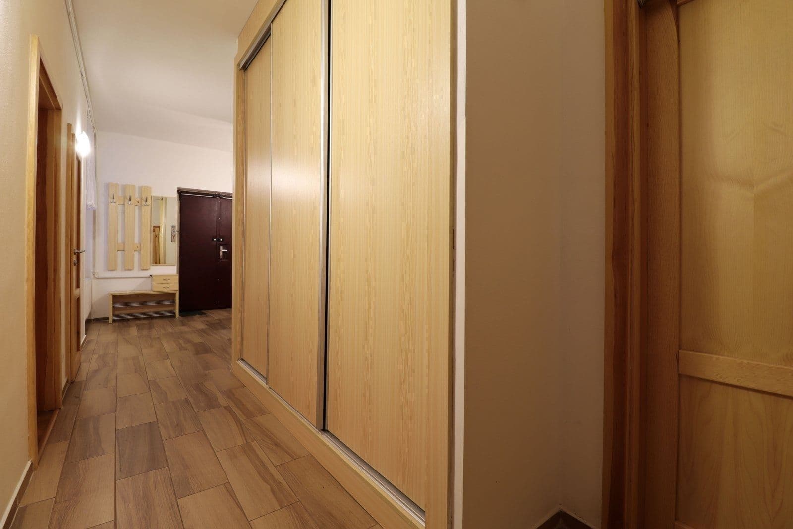 Pronájem bytu 4+1 105 m², U smaltovny, Praha, Praha Pronájem bytu 4+1 105 m², U smaltovny, Praha, Praha