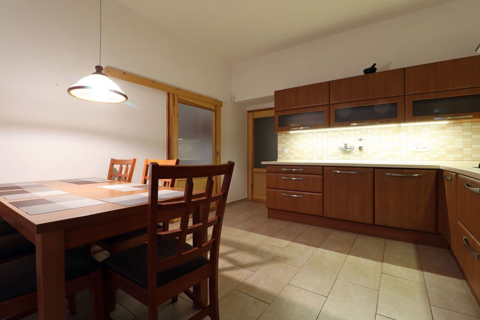 Pronájem bytu 4+1 105 m², U smaltovny, Praha, Praha Pronájem bytu 4+1 105 m², U smaltovny, Praha, Praha