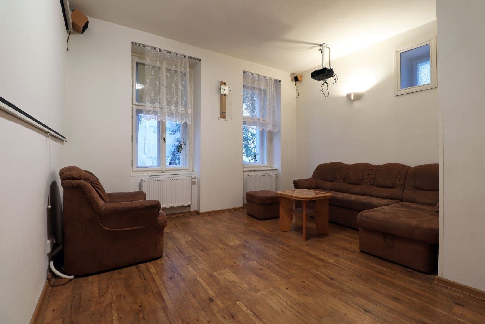 Pronájem bytu 4+1 105 m², U smaltovny, Praha, Praha Pronájem bytu 4+1 105 m², U smaltovny, Praha, Praha