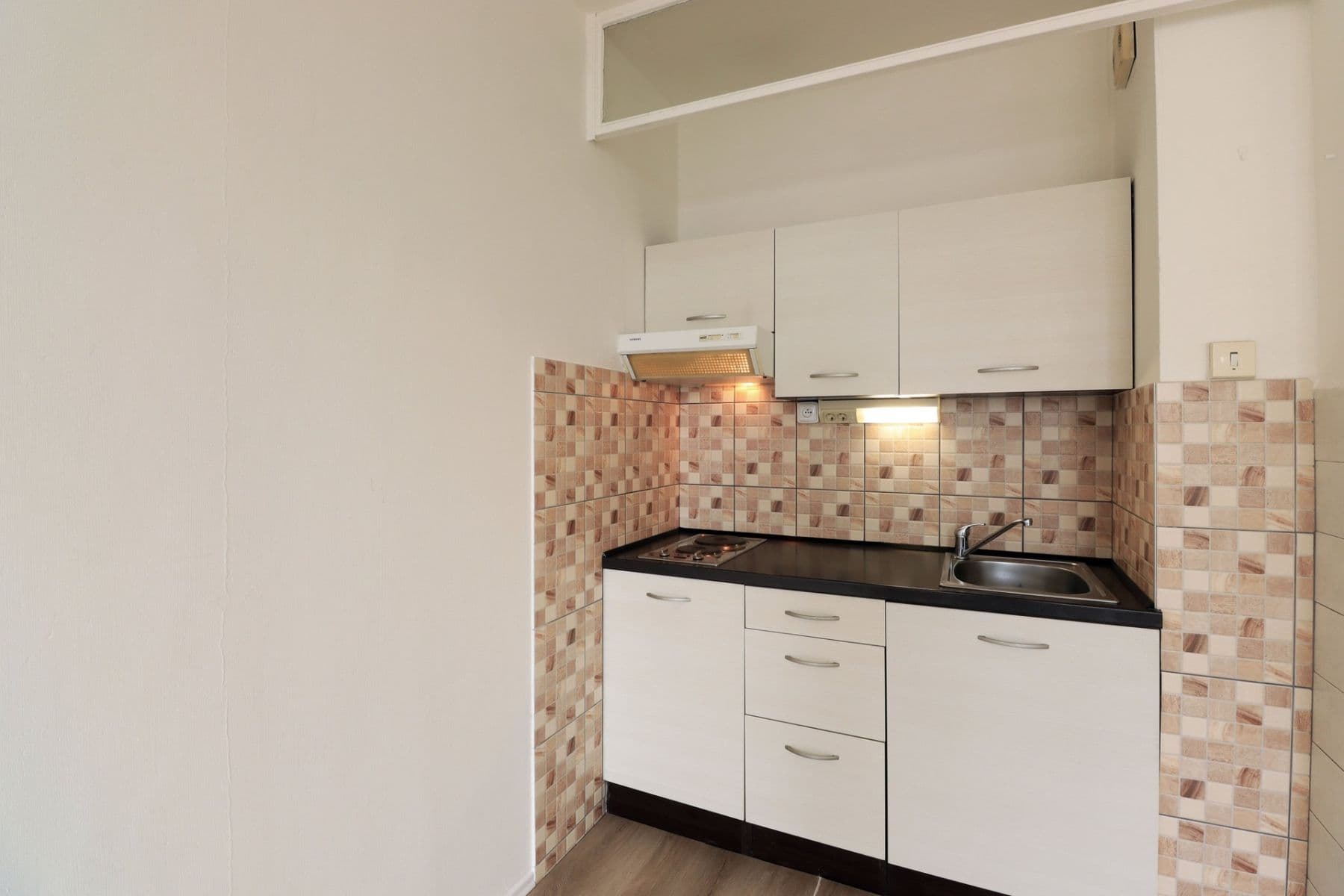 Pronájem bytu 1+kk 29 m², Semická, Praha, Praha Pronájem bytu 1+kk 29 m², Semická, Praha, Praha